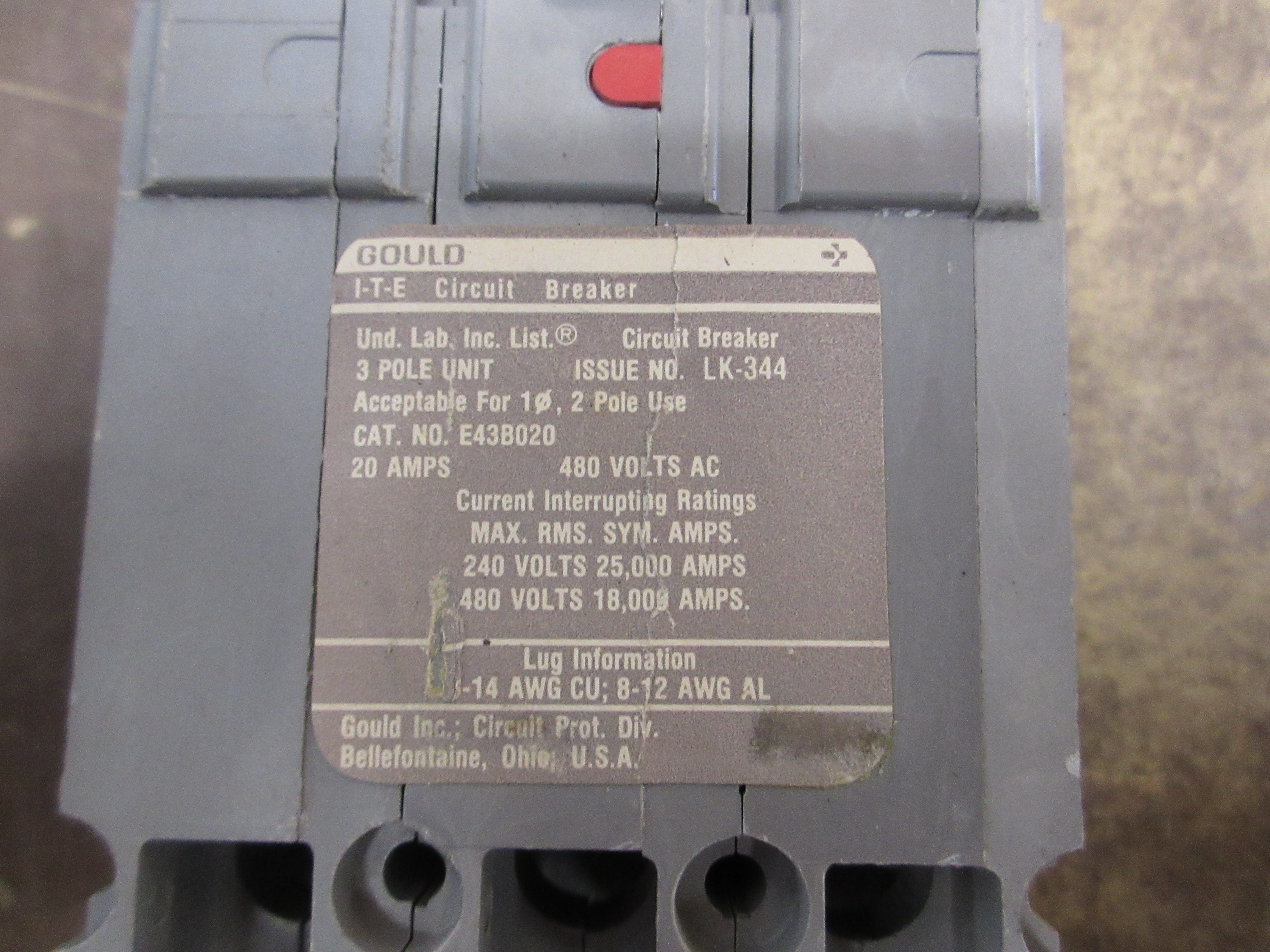 Gould ITE Circuit Breaker E43B020 20A 480V 3P Used