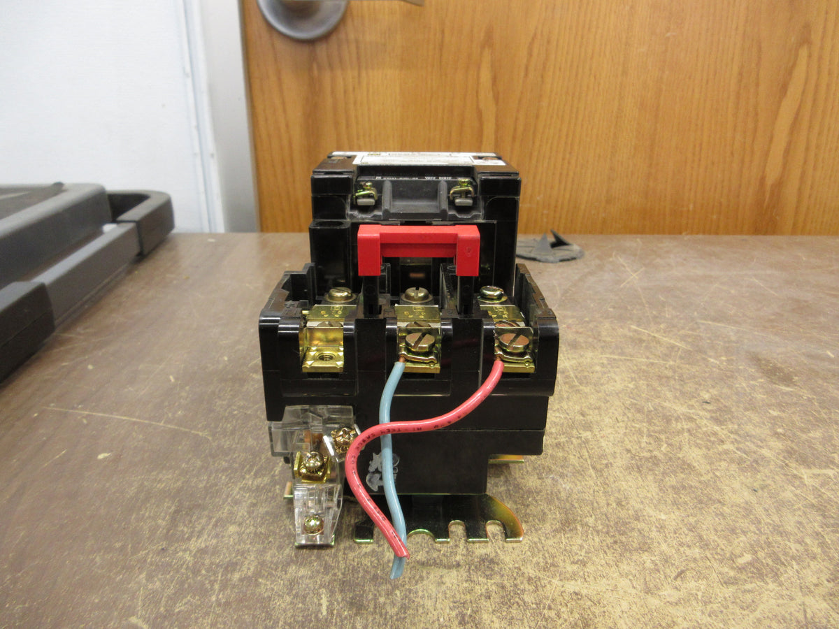 Square D Size 1 Starter 8536SCO3S Ser. A 120V Coil 600V Used