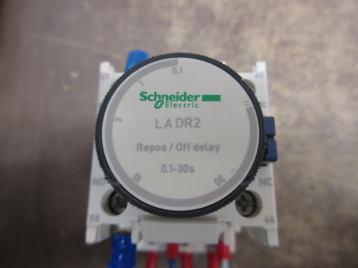 Schneider Electric Time Delay Relay LADR2 CAD32BD 24VDC Coil Range: 0.1-30s Used