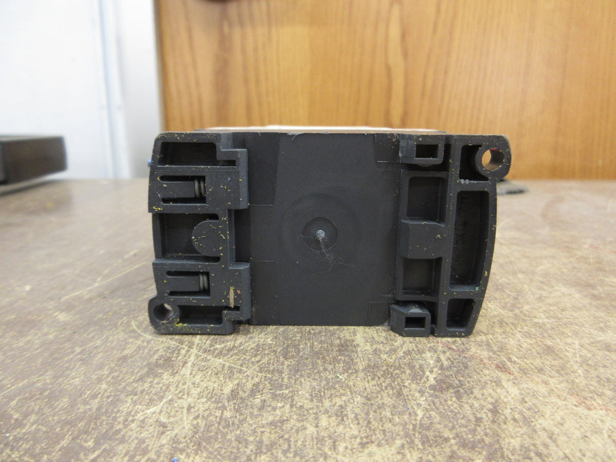 Schneider Electric Time Delay Relay LADR2 CAD32BD 24VDC Coil Range: 0.1-30s Used