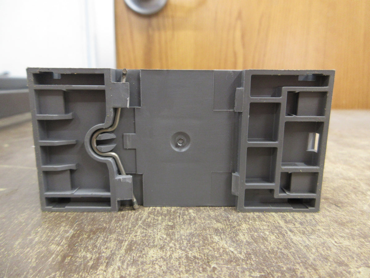 Cerus Industrial Manual Starter CMS-32H Trip: 4-32A Used