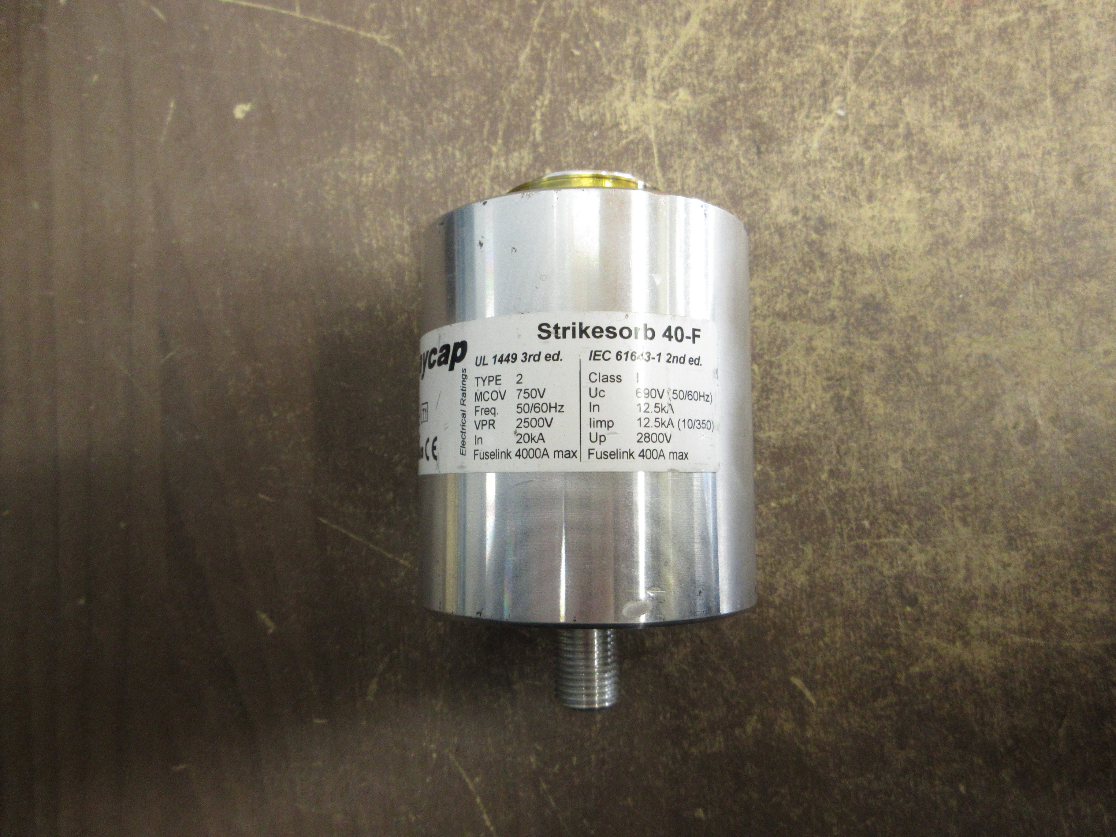 Raycap Surge Suppressor 40-F MCOV: 750V VPR: 2500V 50/60Hz In: 20kA Used