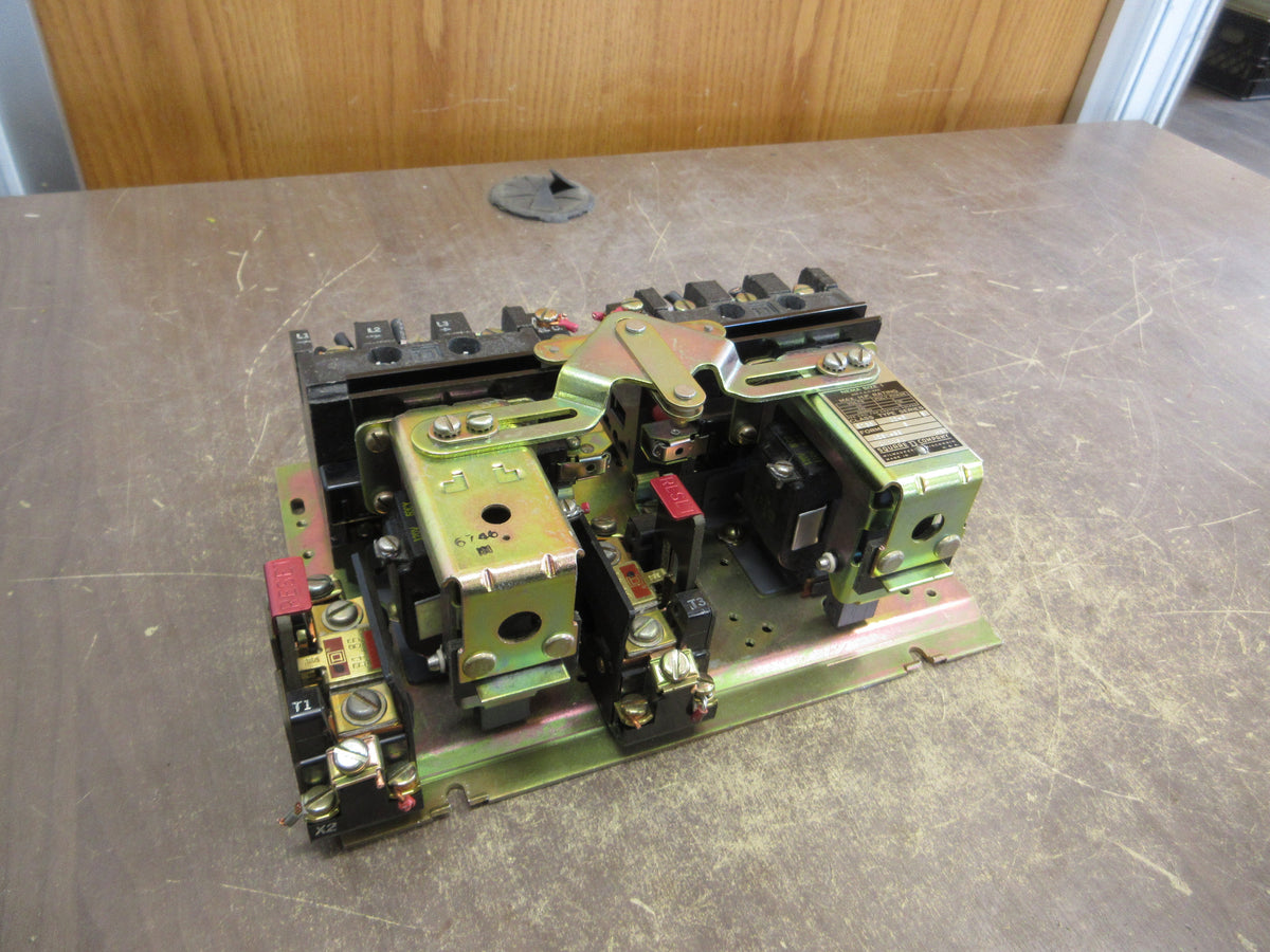 Square D Size 1 Reversing Starter 8736 CO-8 S Ser. B 120V Coil 600V Used