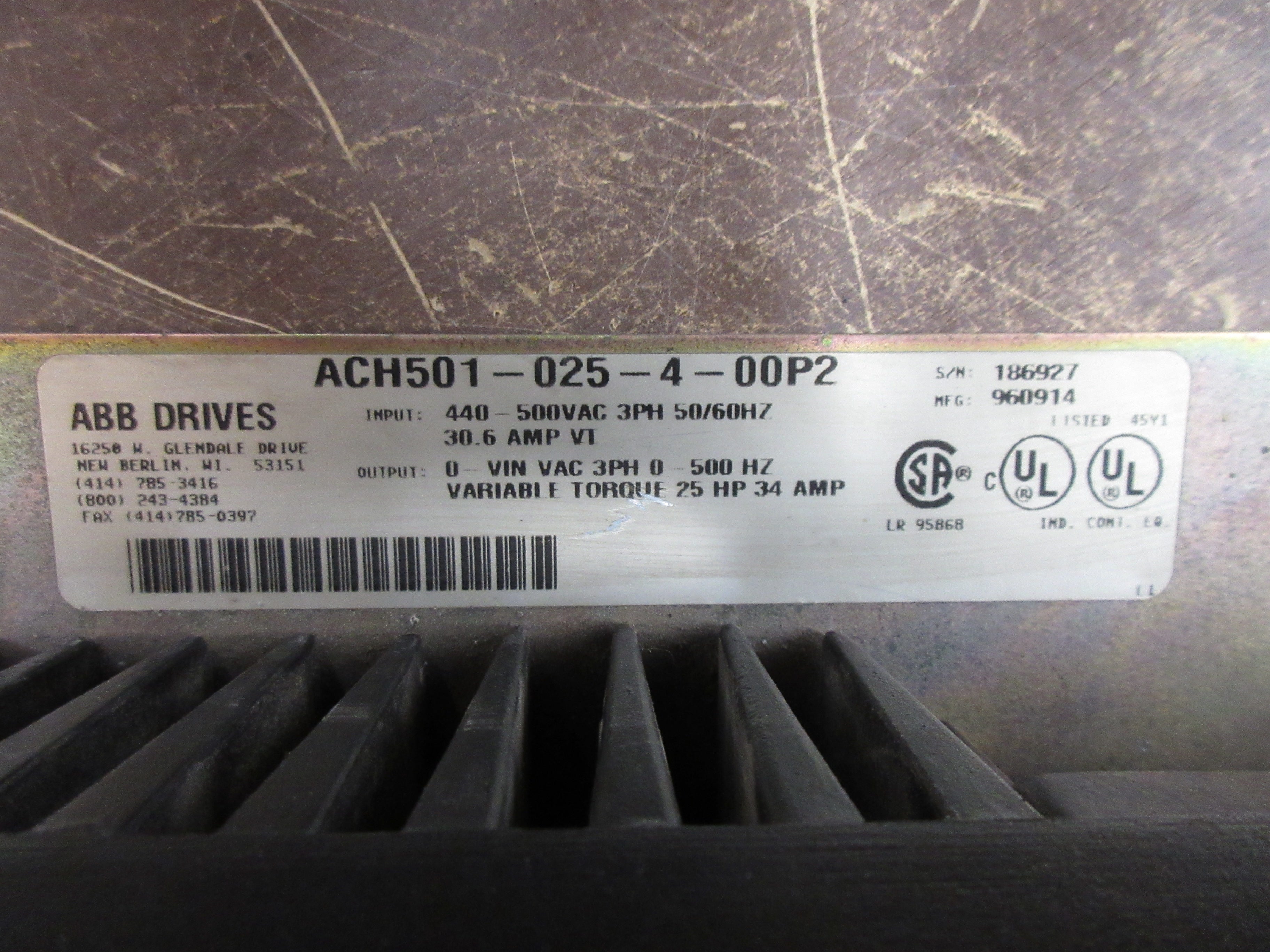 ABB ACH500 AC Drive ACH501-025-4-00P2 25HP 3Ph *Missing (1) Cover* Used