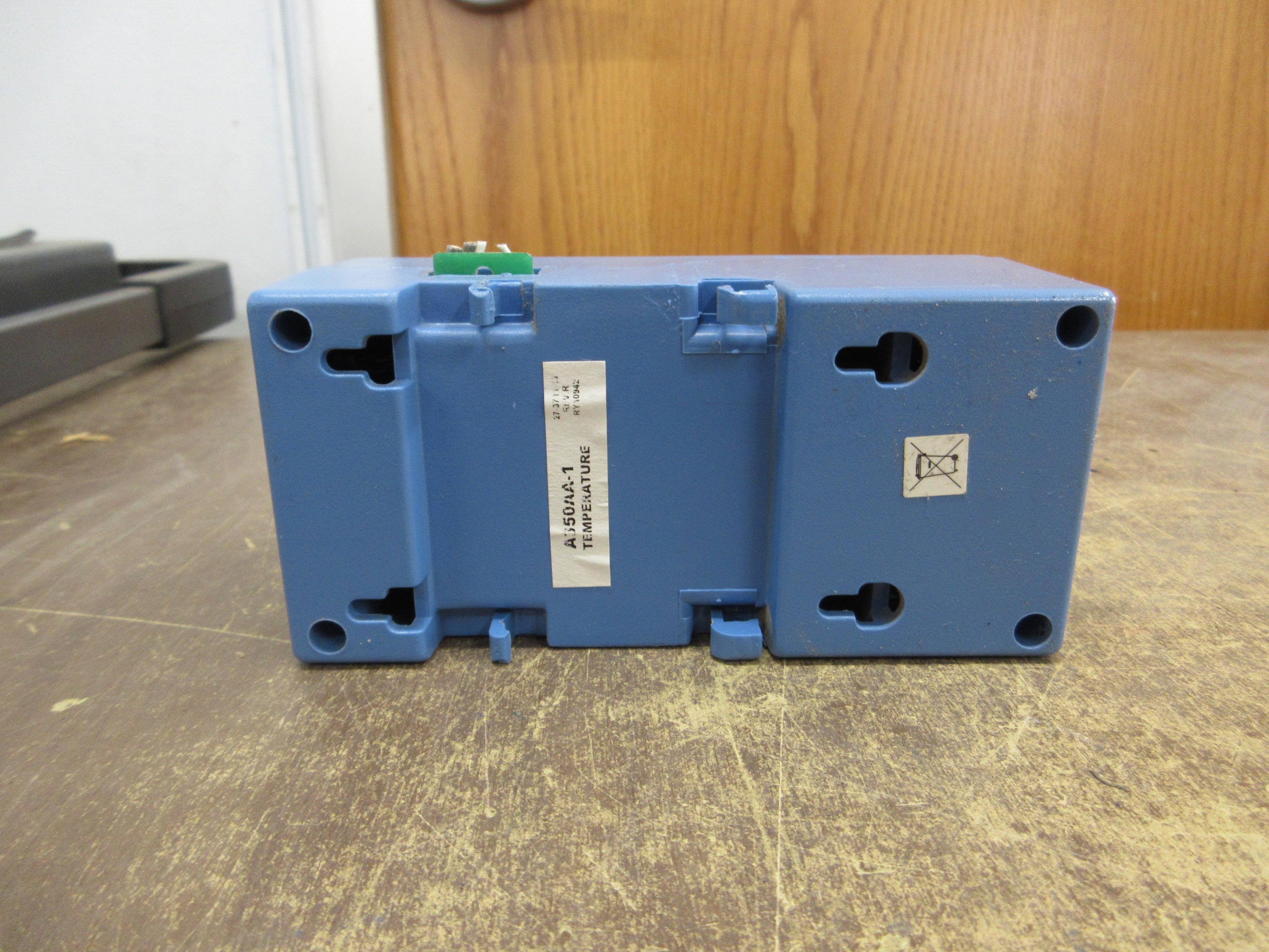 Johnson Controls Temperature Control Module A350AA-1 Rev. R Used