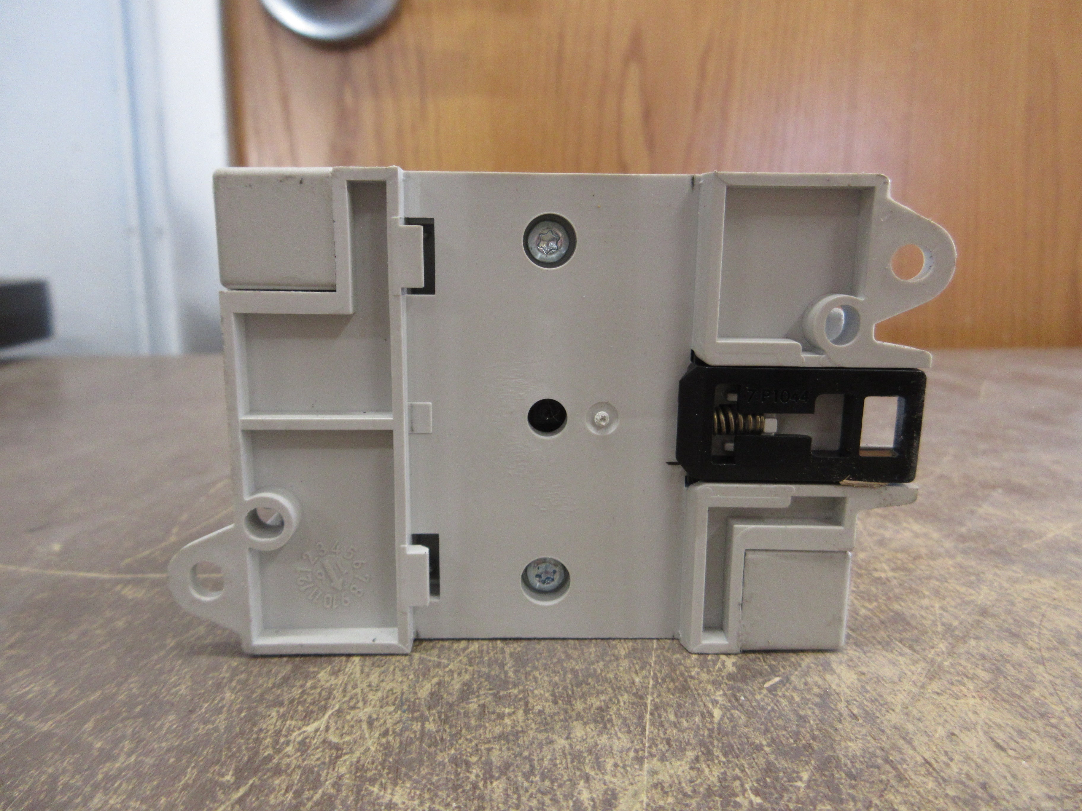 Telergon Disconnect Switch ZFV16 SMAH1 A4O 16A 1500VDC Used
