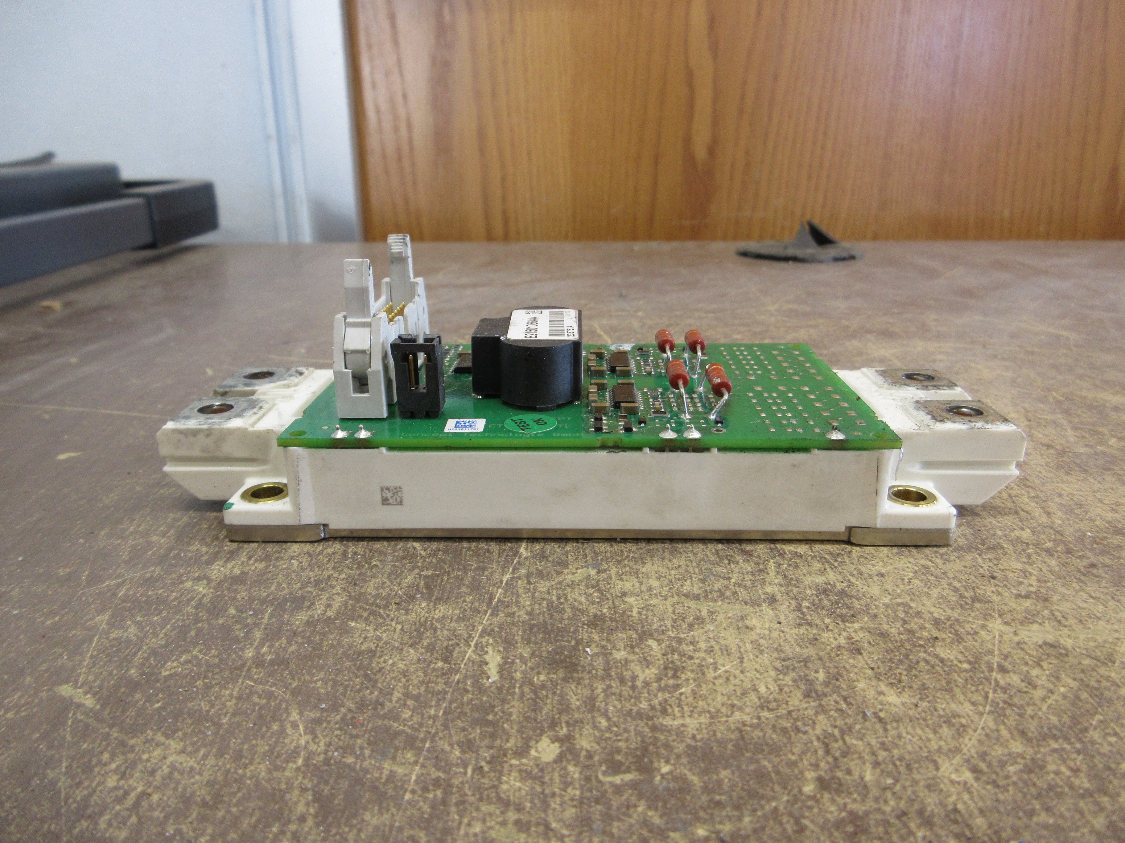 Infineon EconoDUAL IGBT Module FF900R12ME7_B11 w/ Control Board Used