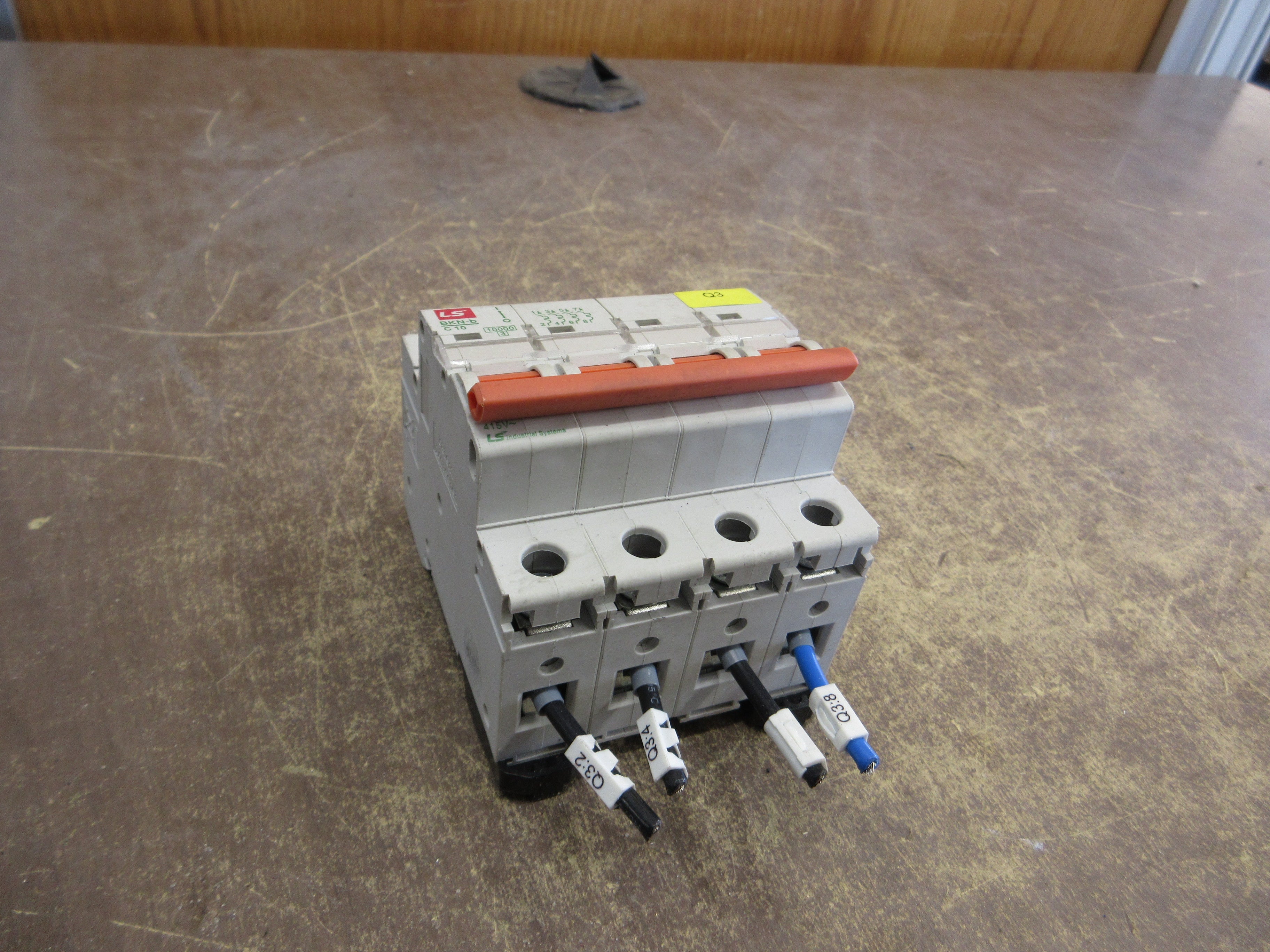 LS Circuit Breaker BKN-b C 10 10A 4P Used