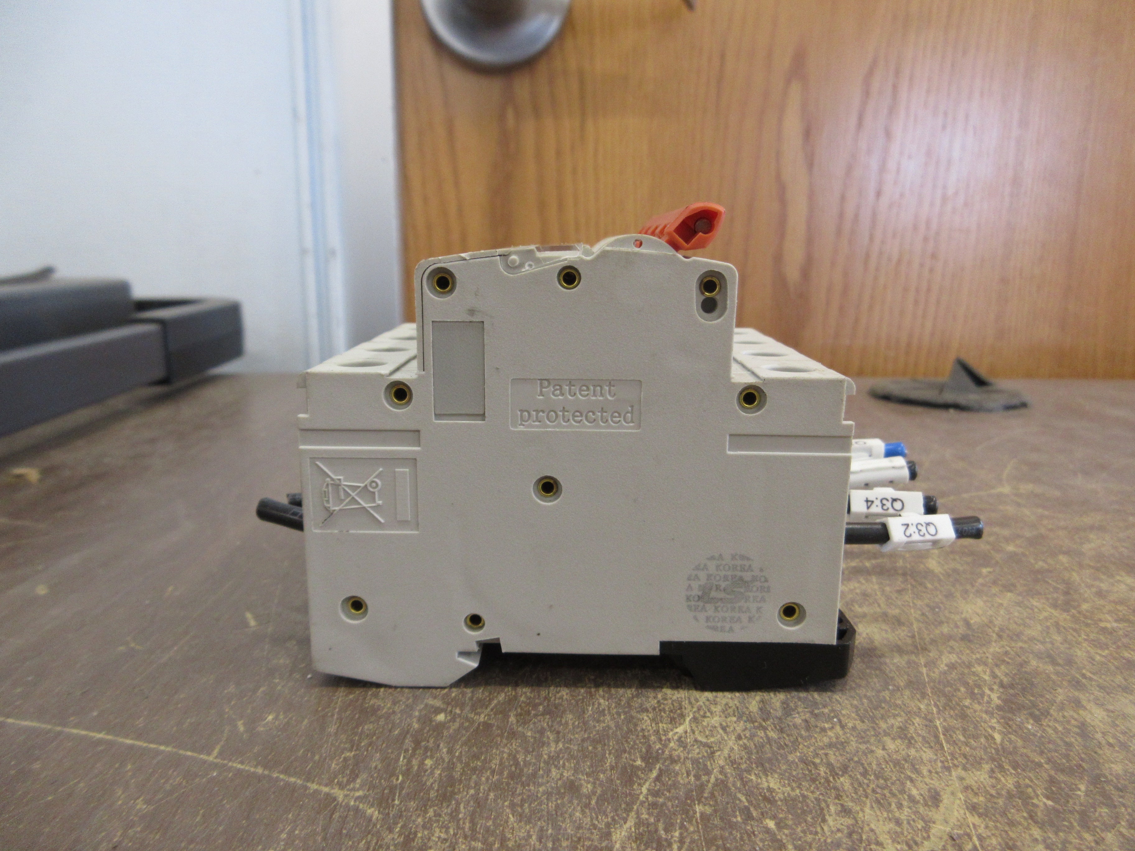 LS Circuit Breaker BKN-b C 10 10A 4P Used