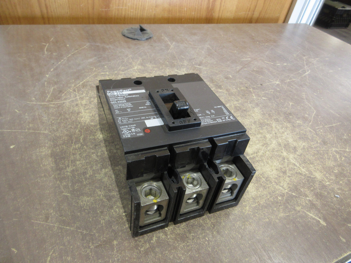 Square D PowerPact Circuit Breaker QDL32225 225A 240V 3P Used