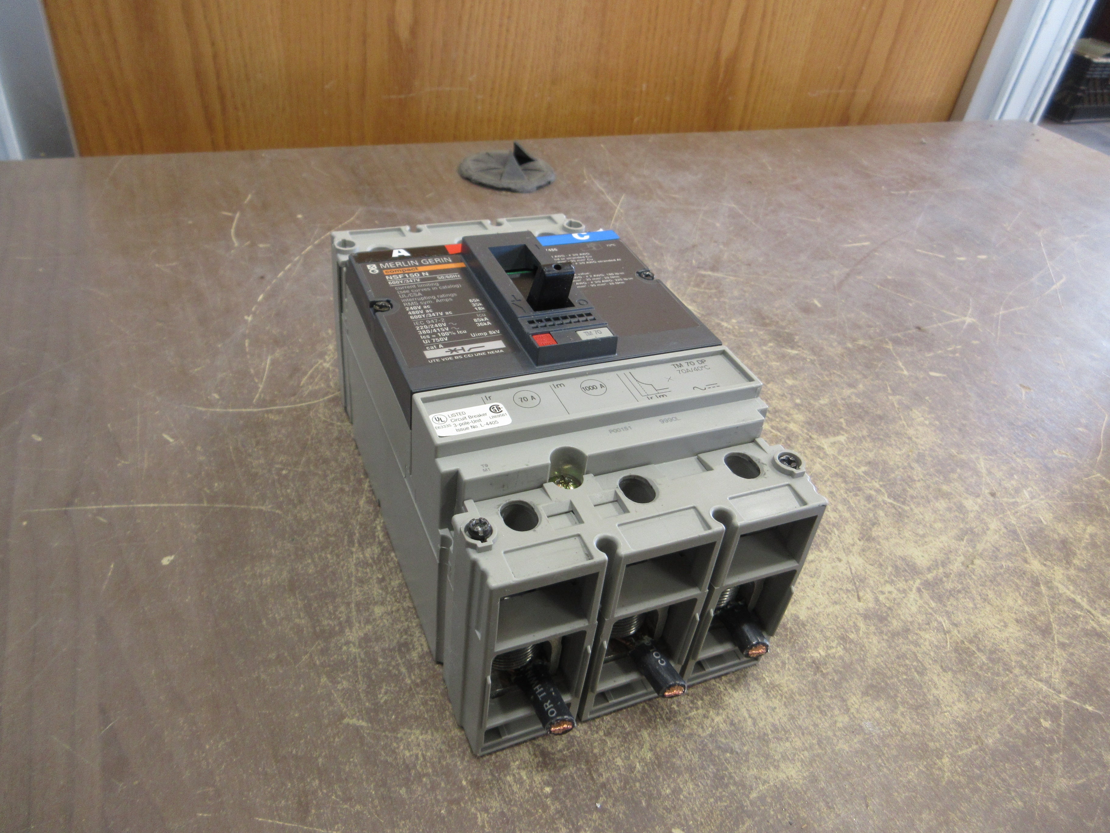Merlin Gerin Circuit Breaker NSF150 N 70A 600V 3P Used