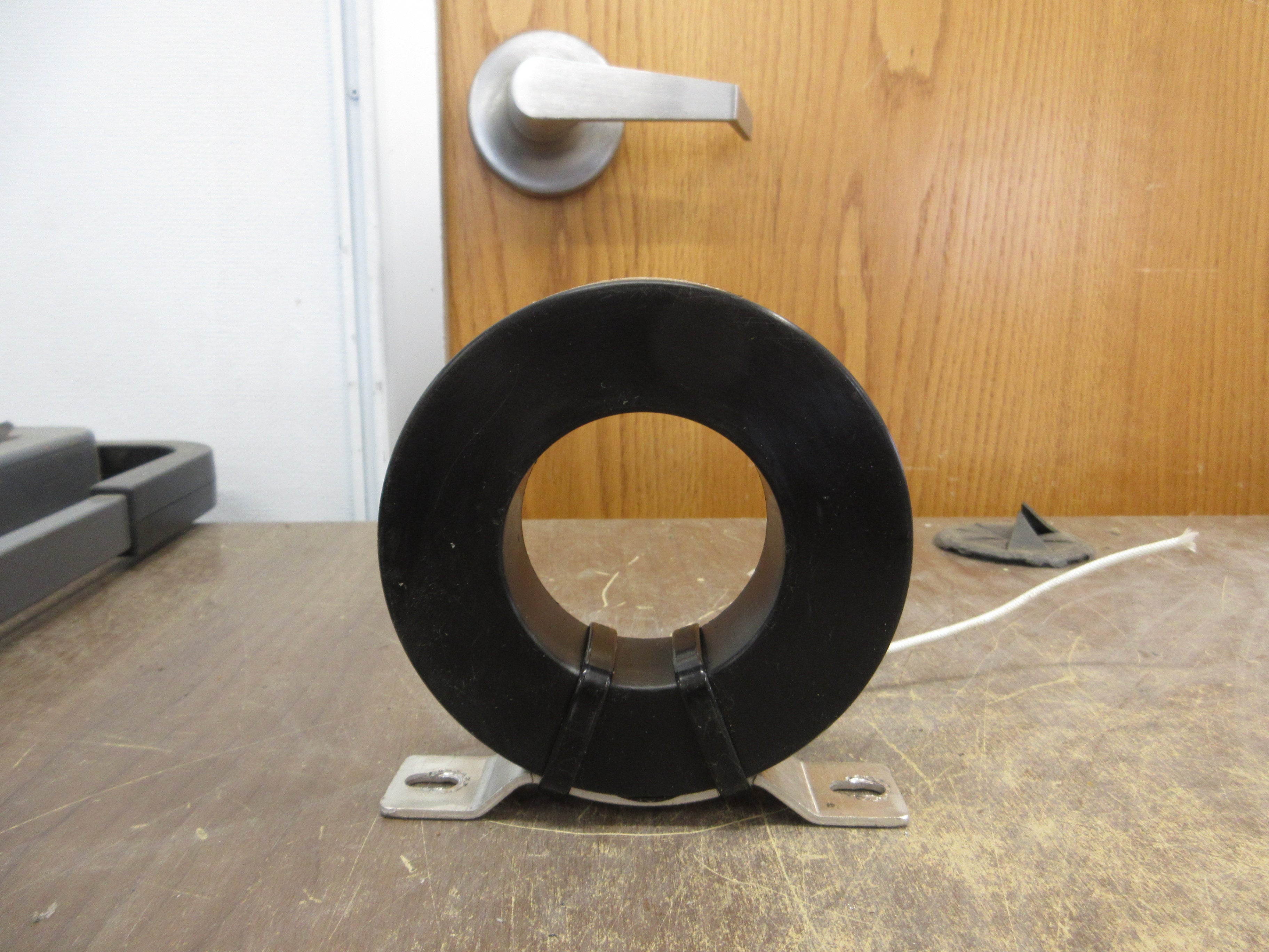 WICC Current Transformer MW1144-1-L18 Ratio 450:1A 600V 50-400Hz 10kV BIL Used