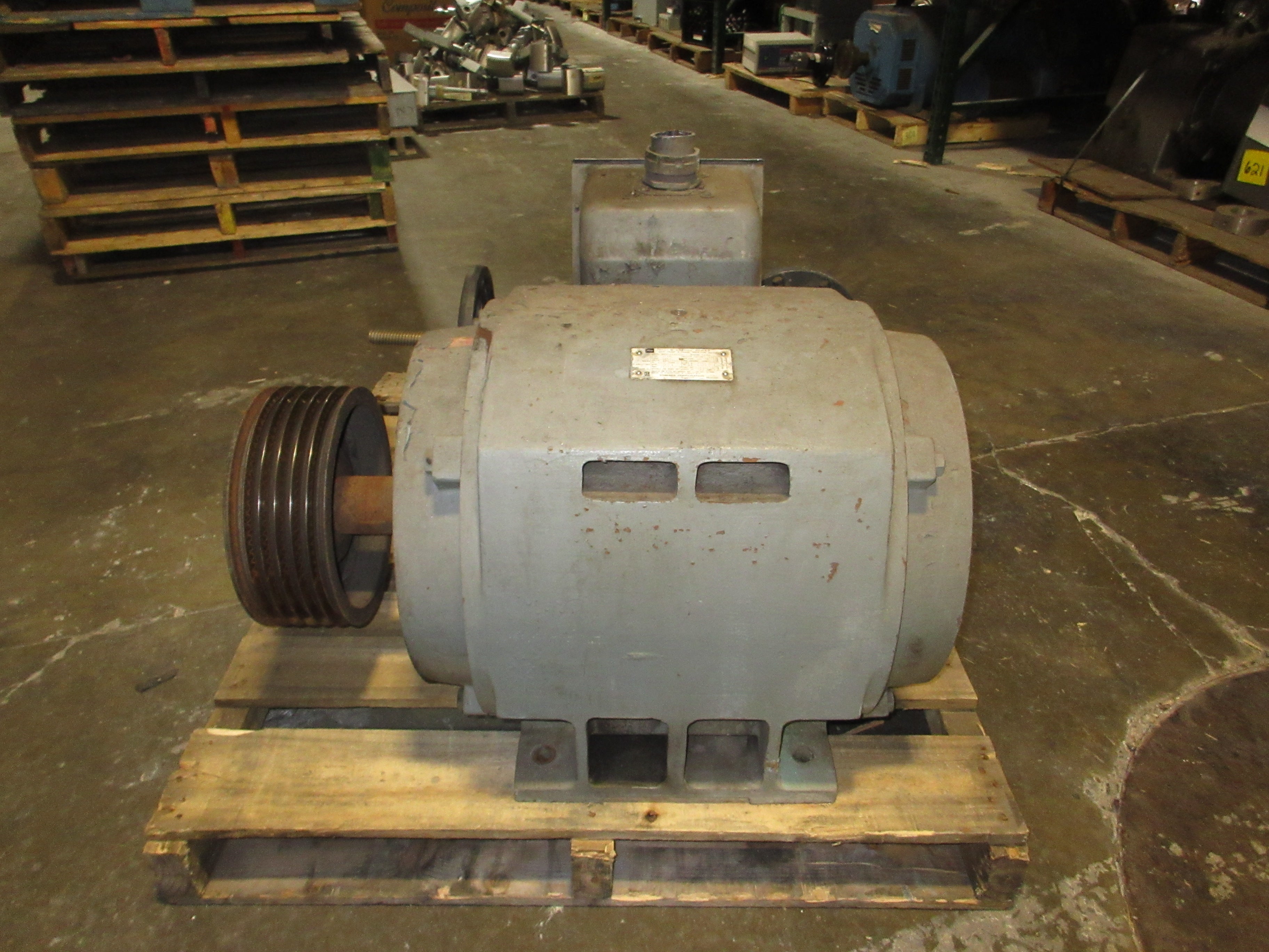 Toshiba Induction Motor B1004VGF3U4 100HP 1800RPM 230/460V 244/122A 4P 60Hz Used