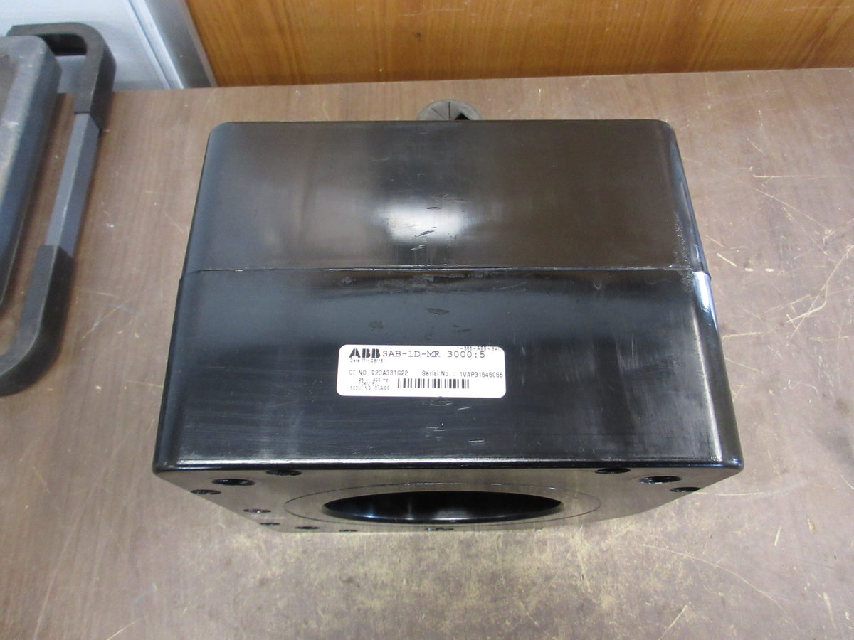 ABB SAB-1D-MR Current Transformer 923A331G22 Ratio 3000:5A 600V 25-400Hz