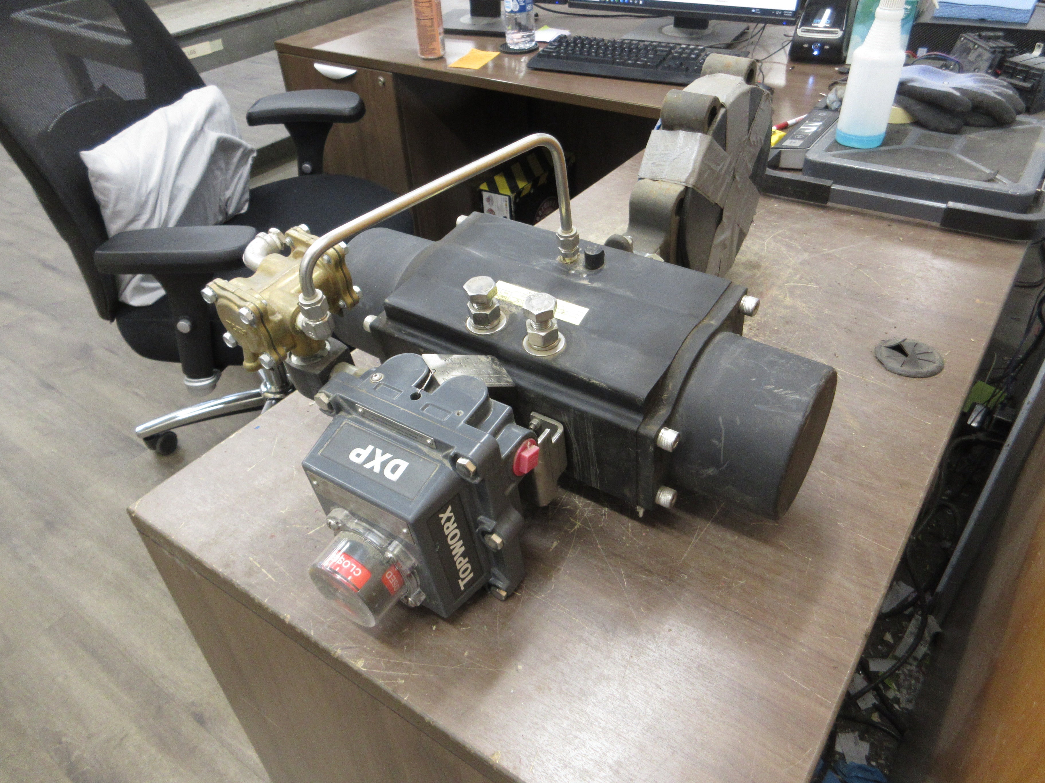 Keystone Actuated Valve w/ Positioner 36-0150L0A100A1-CAS00KBR1PFSAKB Size: 6"