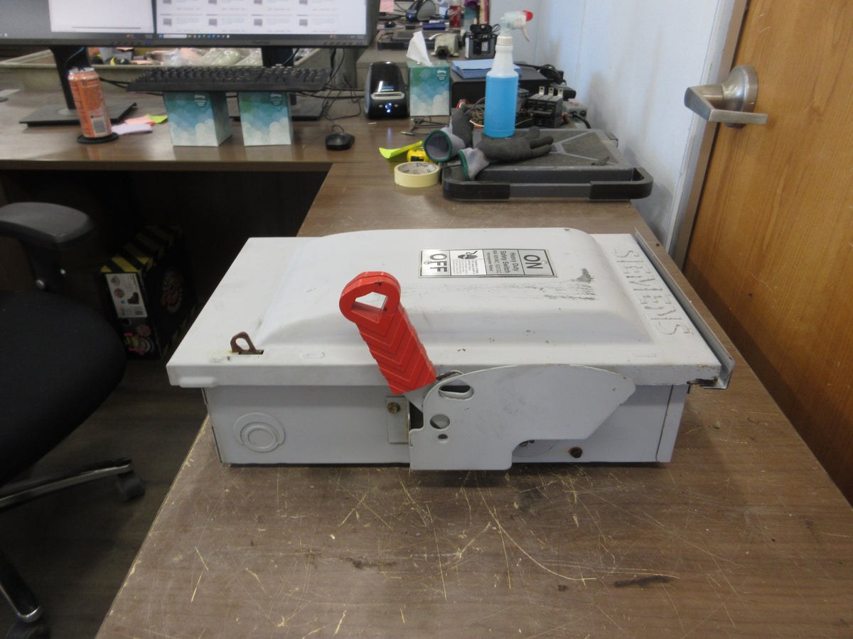 Siemens Fusible 3R Safety Switch / Disconnect HF362R 60A 600V 3P Used