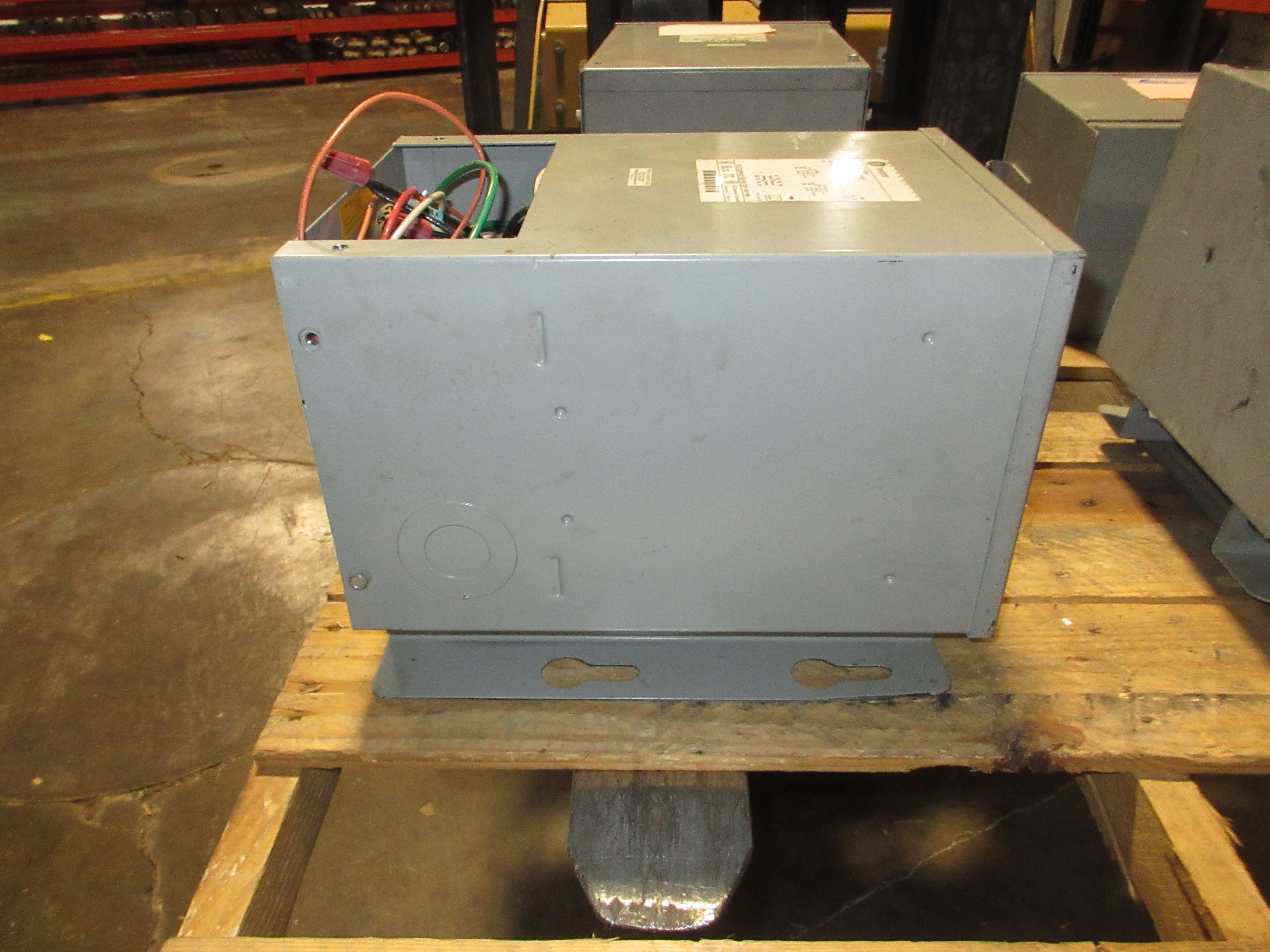 GE Type QMS 3R Transformer 9T21B1004G02 5kVA Pri: 240/480V Sec: 120/240V 1Ph