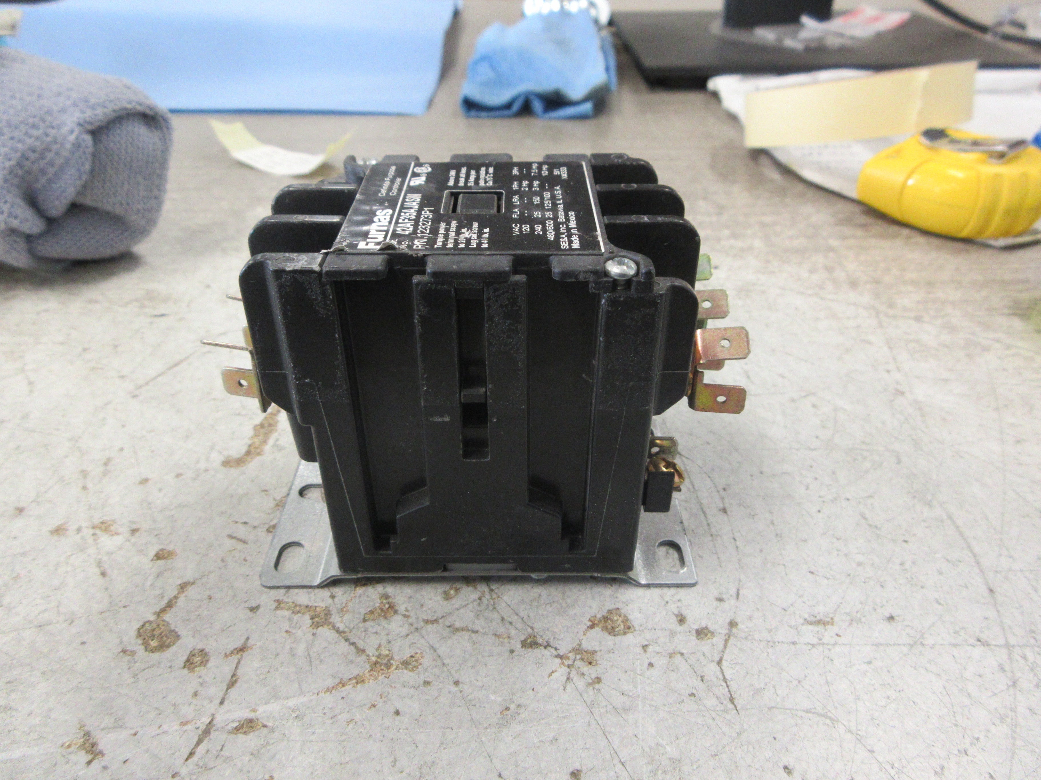 Furnas Definite Purpose Contactor 42AF35AJASM 24V Coil 25A 600V Used