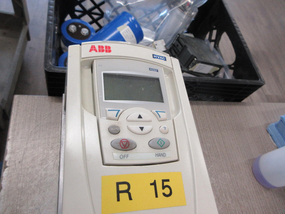 ABB ACH550 AC Drive w/ Bypass ACH550-VCR-012A-2+F267 3HP 3Ph w/ Keypad Used