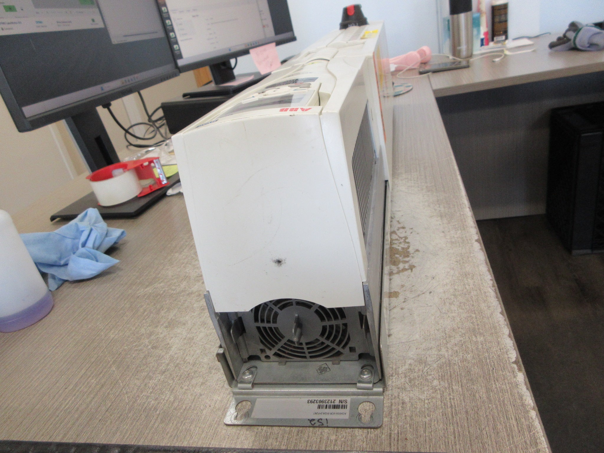 ABB ACH550 AC Drive w/ Bypass ACH550-VCR-012A-2+F267 3HP 3Ph w/ Keypad Used