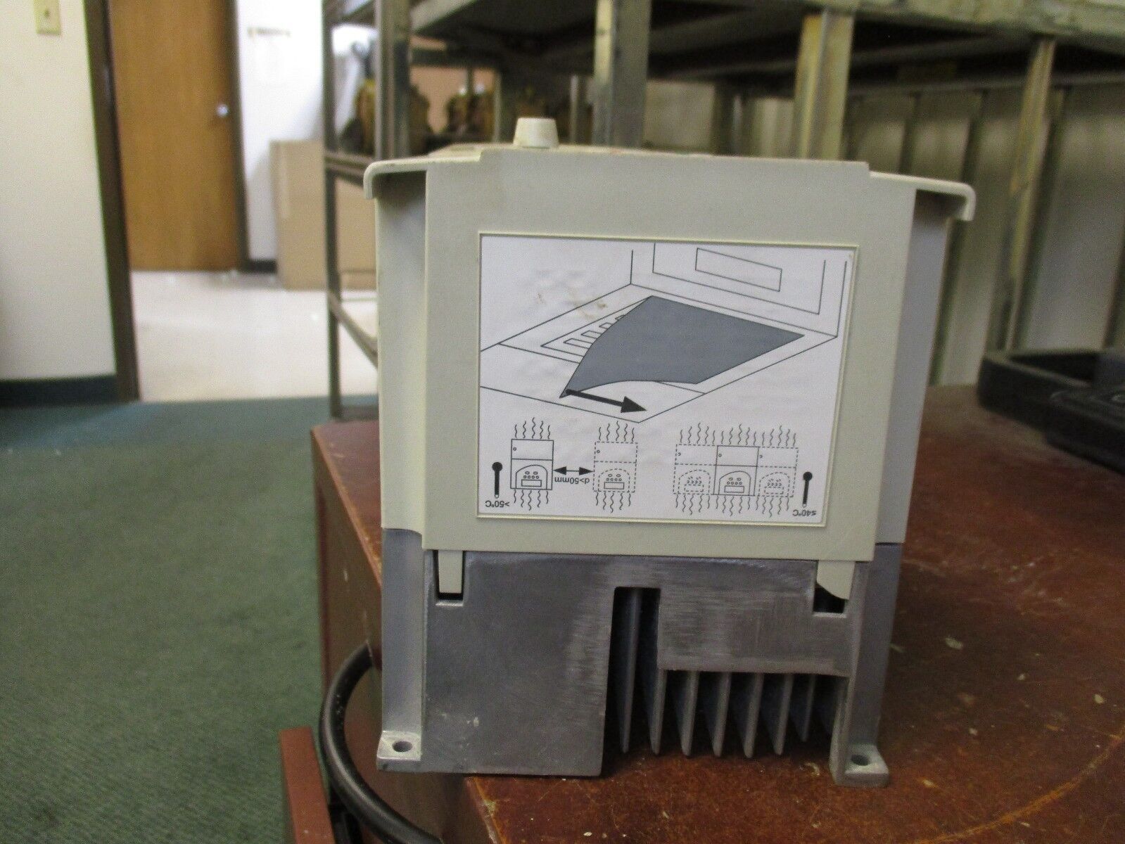 Toshiba VF Series AC Drive VFS9-4022PL-WN(1) 3Hp "Cracked Cover" Used