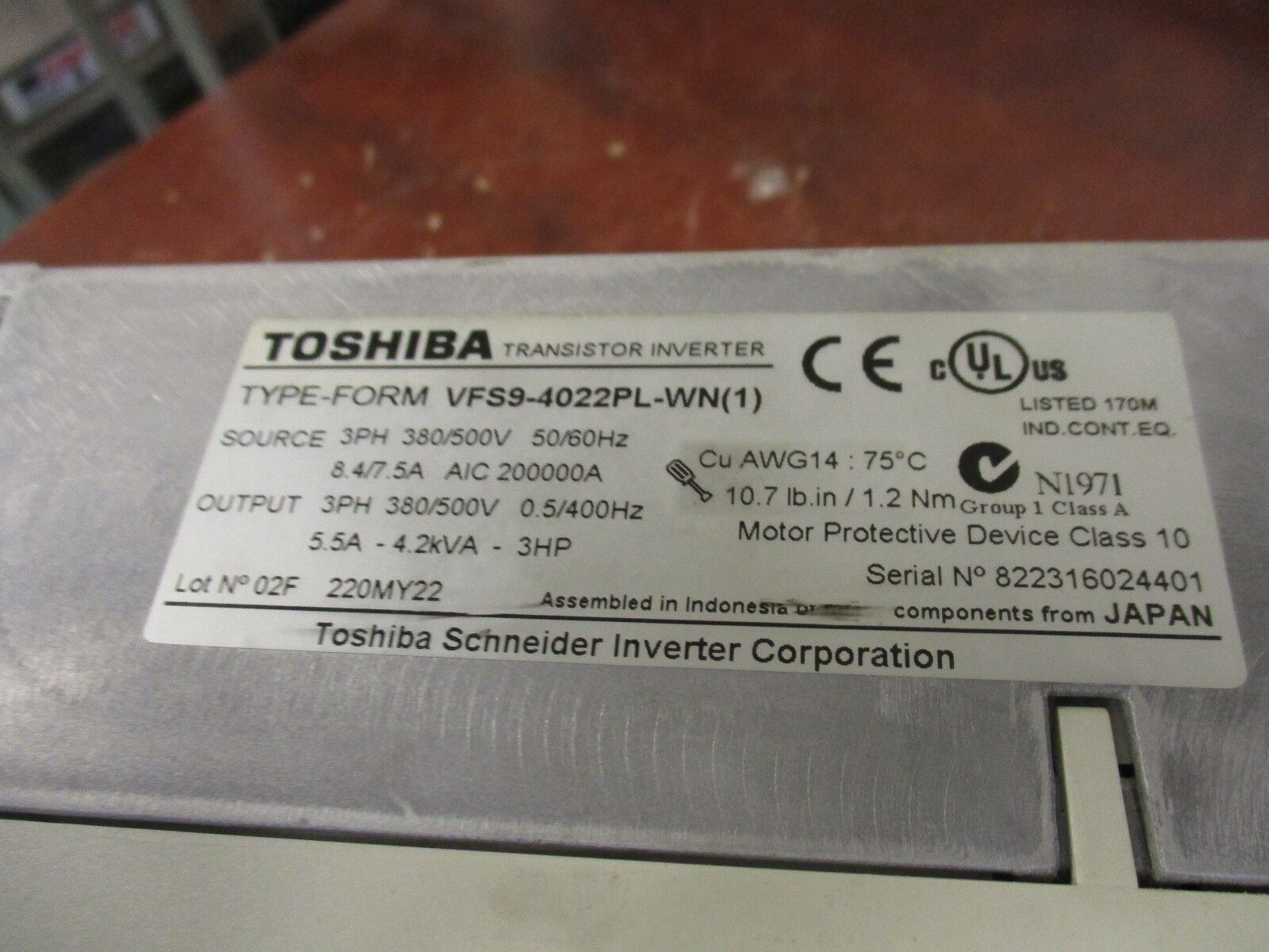 Toshiba VF Series AC Drive VFS9-4022PL-WN(1) 3Hp "Cracked Cover" Used