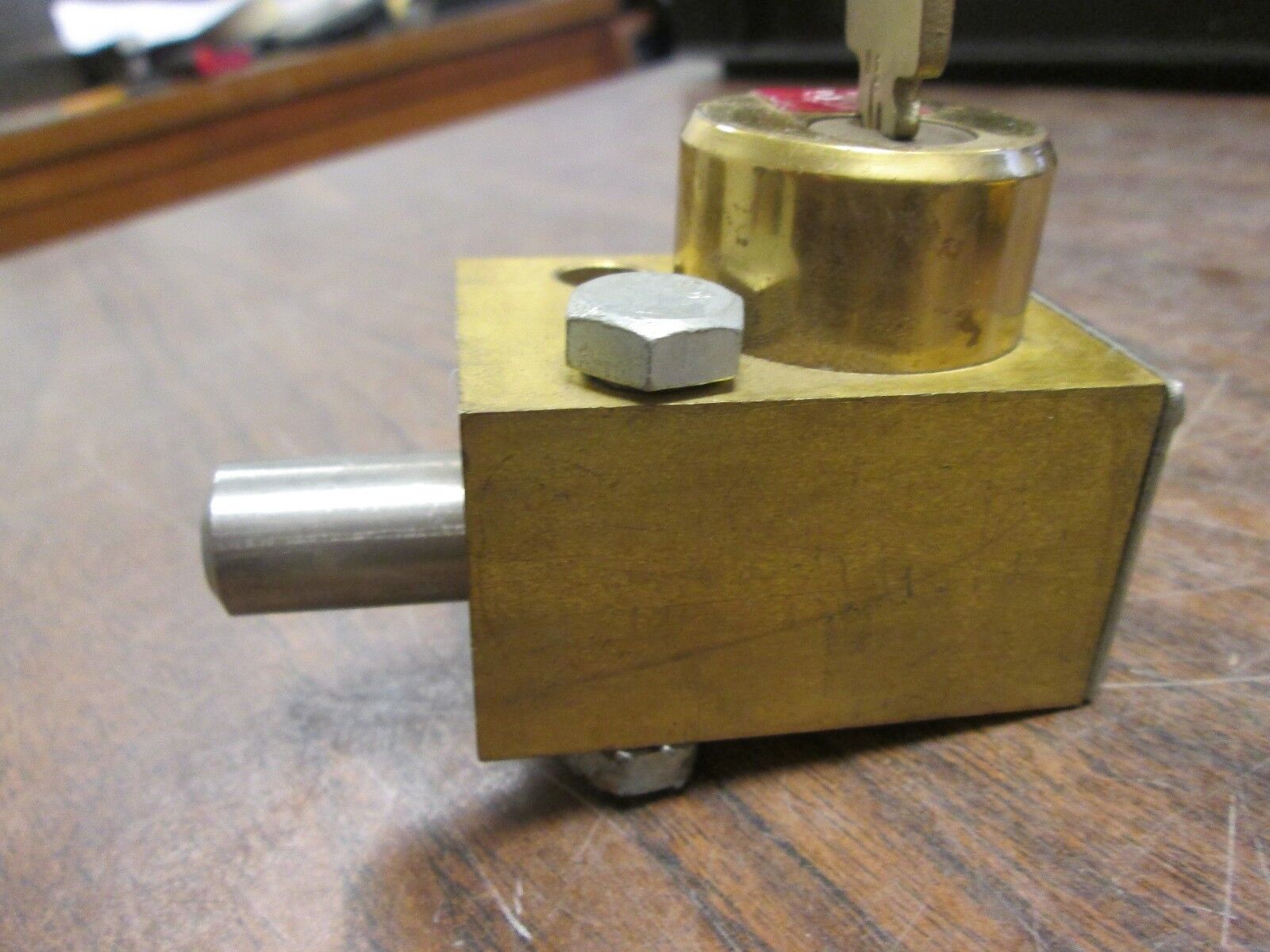 Kirk Interlock 45-46487 E Stab Length: 1" to 1-3/4" Used