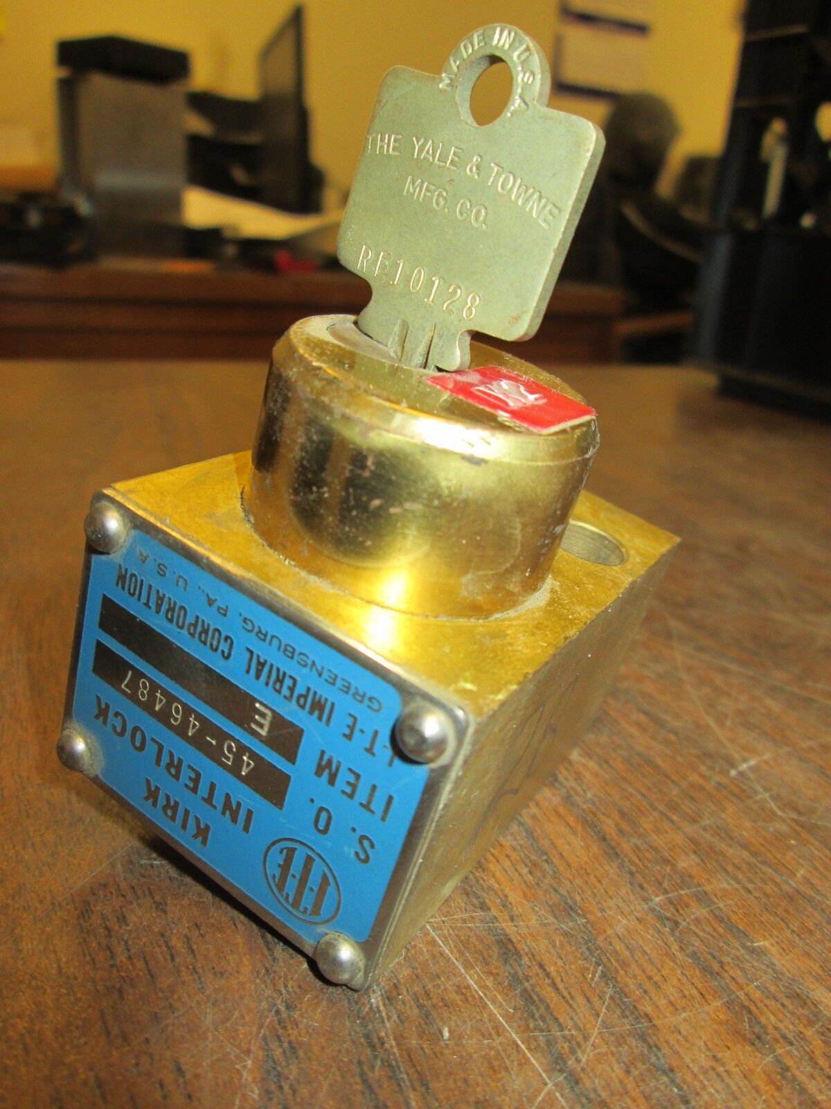 Kirk Interlock 45-46487 E Stab Length: 1" to 1-3/4" Used