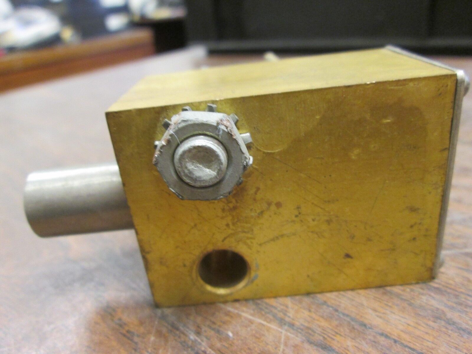 Kirk Interlock 45-46487 E Stab Length: 1" to 1-3/4" Used