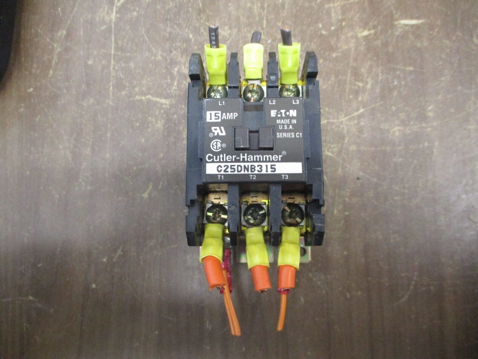 Cutler-Hammer Contactor C25DNB315 24V Coil 15A 575V Used