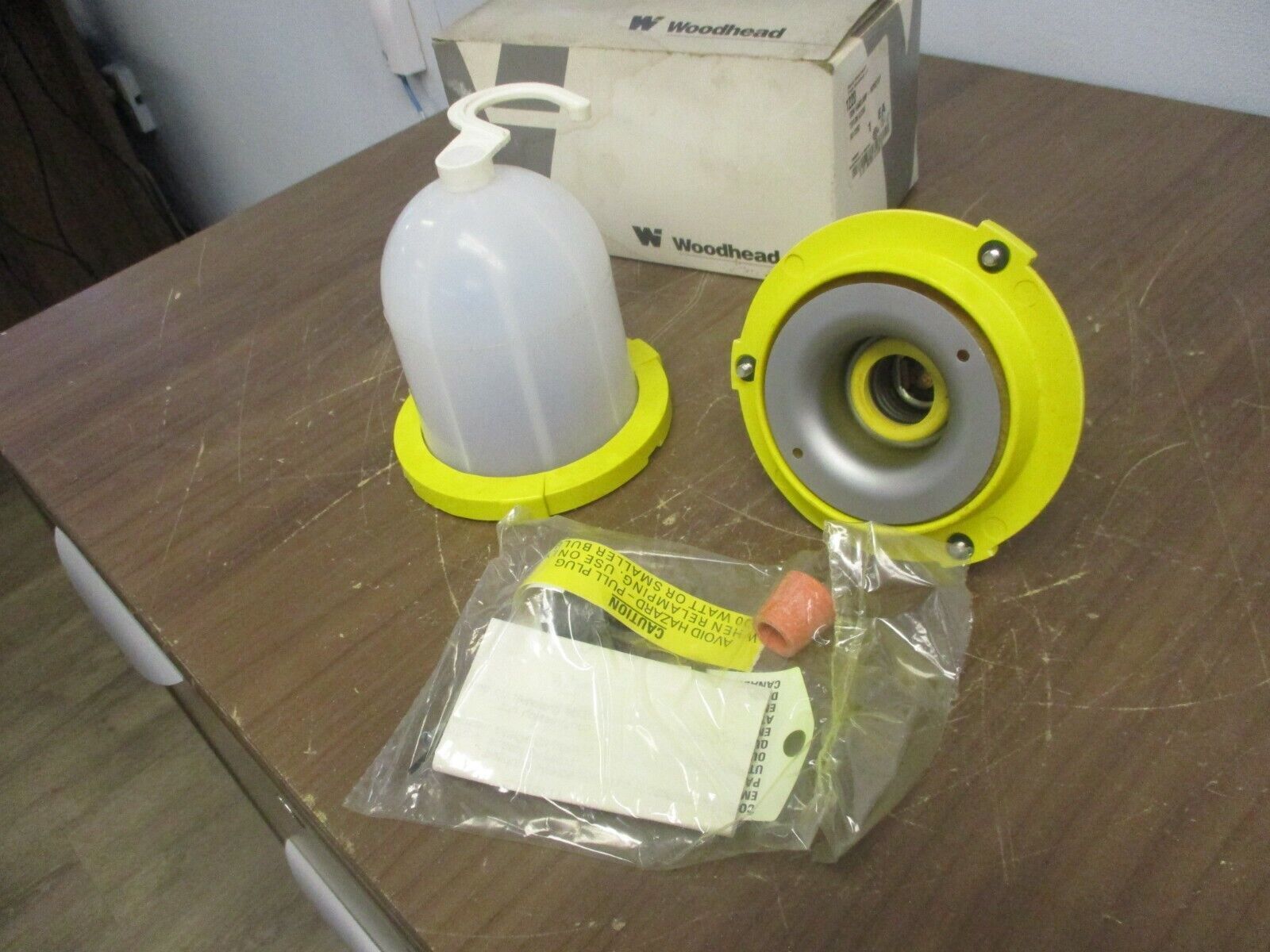 Daniel Woodhead Vaprotex Handlamp 1220 Teflon Globe New Surplus