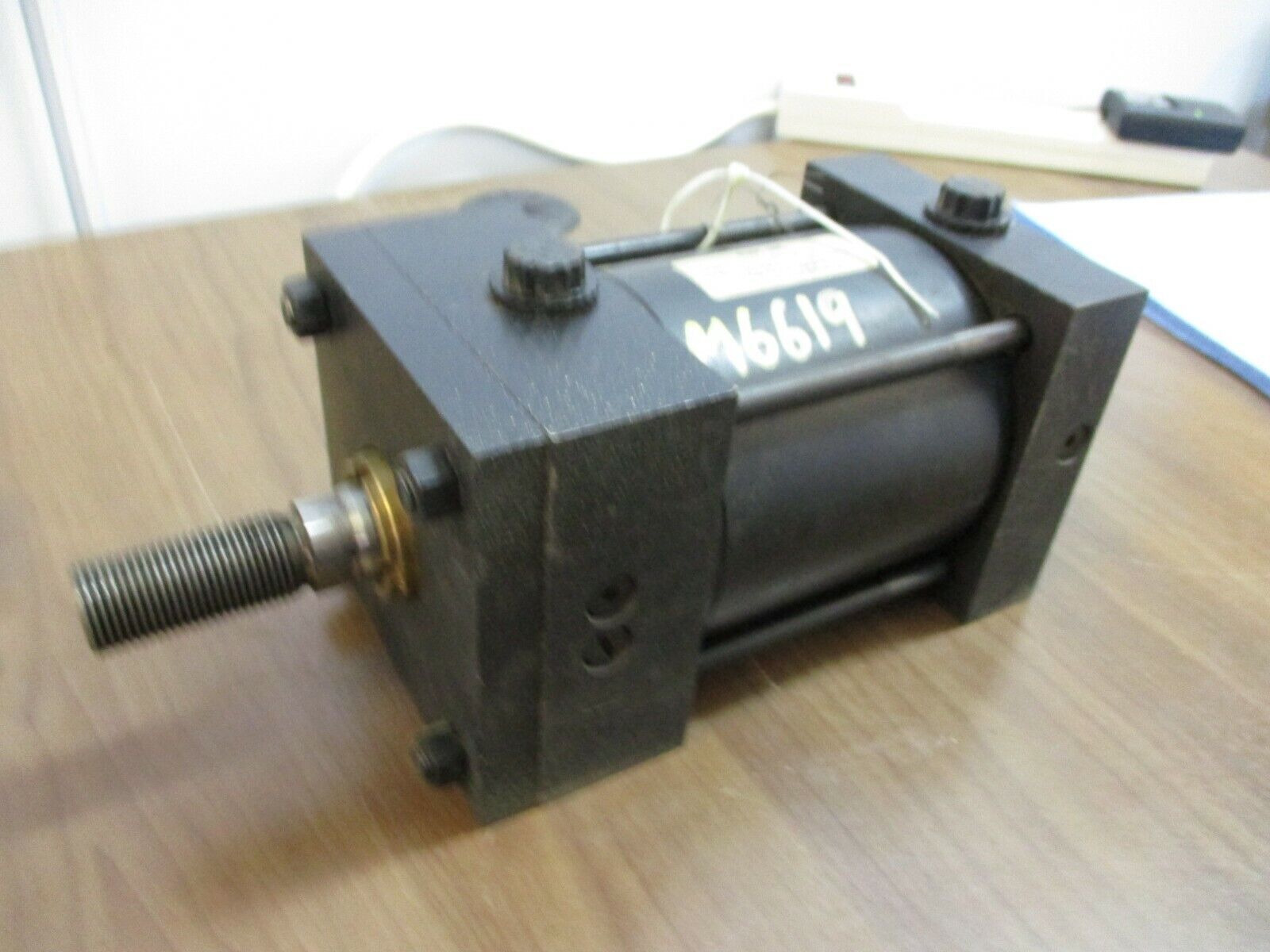 RWC Air Cylinder 8893-04-104 250 PSI