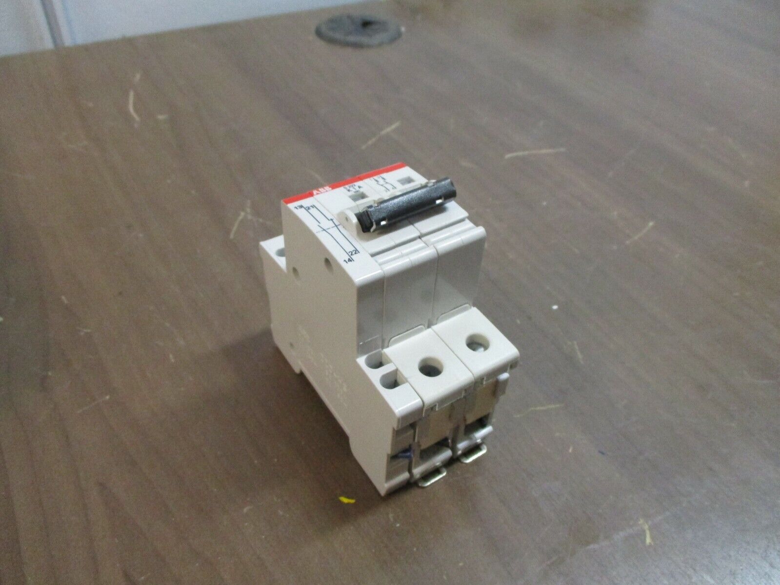 ABB Circuit Breaker w/ Aux Contact S 222 K1A 1A 690V 2P Used