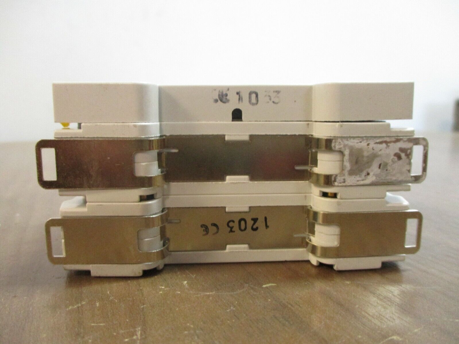 ABB Circuit Breaker w/ Aux Contact S 222 K1A 1A 690V 2P Used