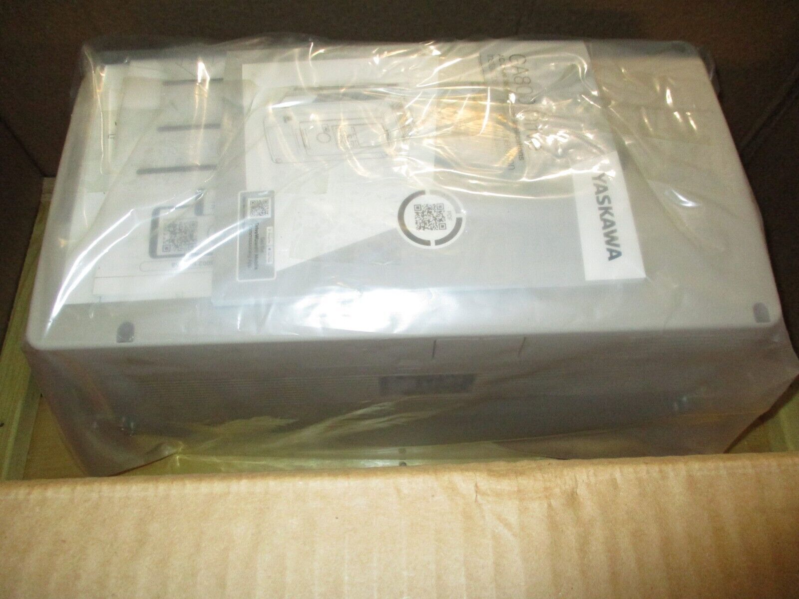 Yaskawa GA800 AC Drive CIPR-GA80U4168ABMA-AAAANA Rev. B 125HP 480V 3Ph