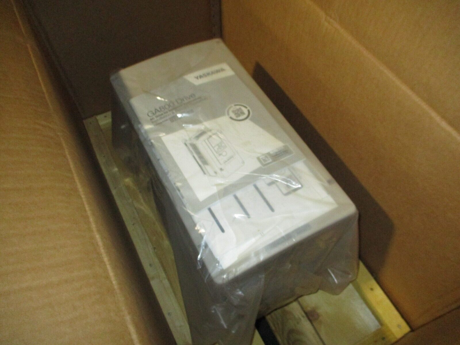 Yaskawa GA800 AC Drive CIPR-GA80U4168ABMA-AAAANA Rev. B 125HP 480V 3Ph