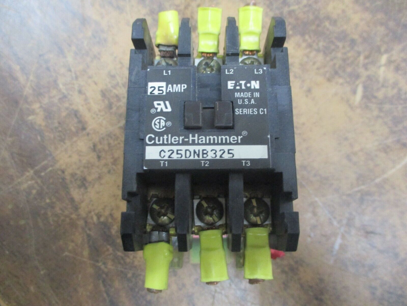 Cutler-Hammer Contactor C25DNB325 24V Coil 25A 575V Used