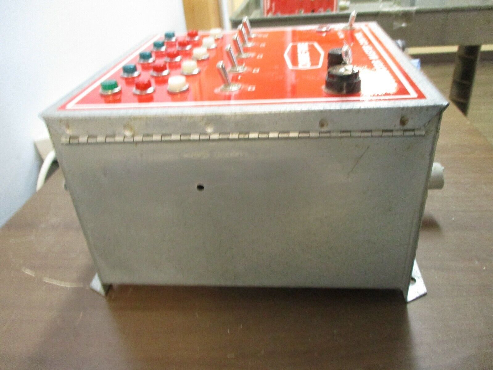 Chore-Time Collector Master Control 20809 *Missing Fuse Switch* Used