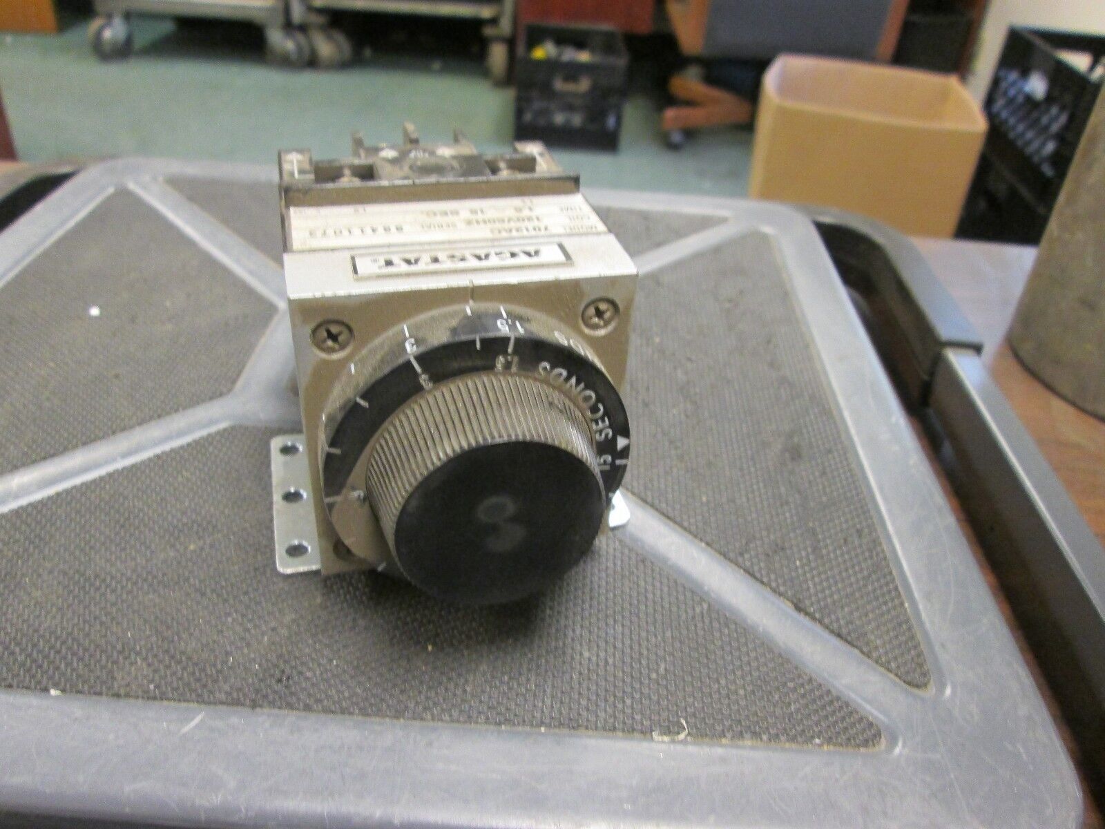 Agastat Timer 7012AC 1.5-15 Sec 120V 60Hz Aux Contact Used