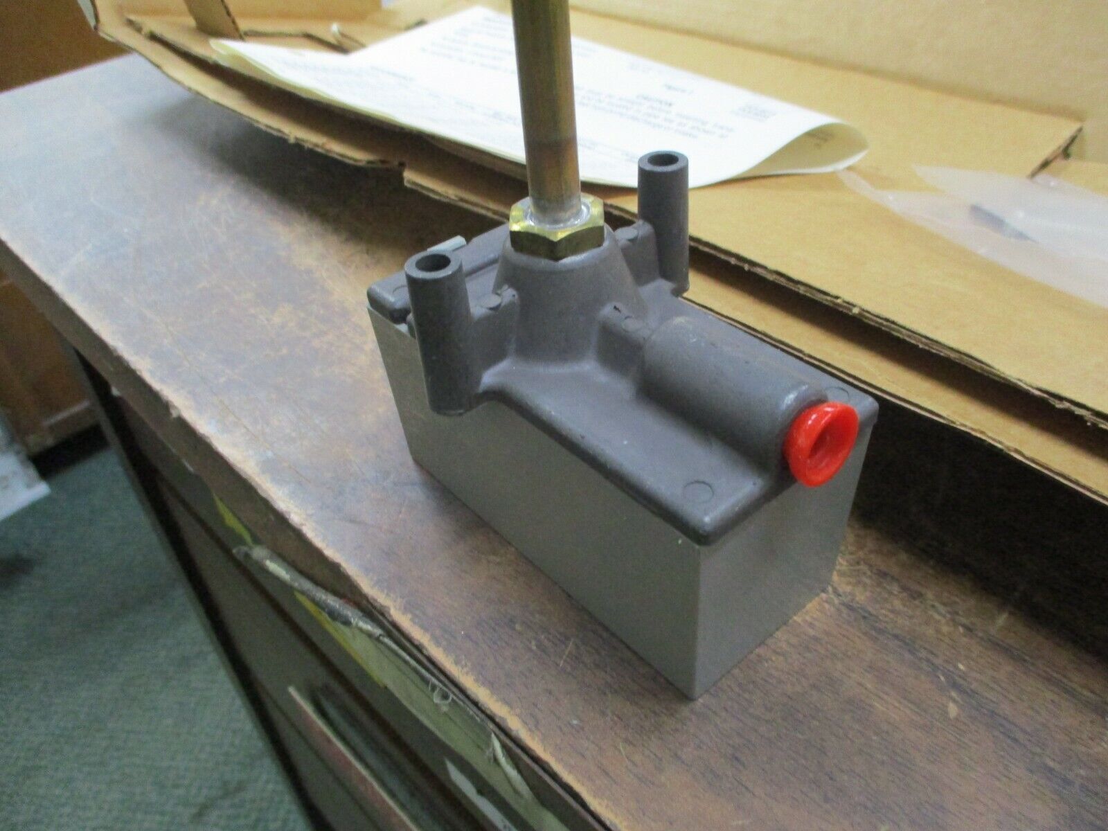 Barber-Colman Controline Pneumatic Duct Transmitter TKS-9014-0-1 Range: 0-100°F