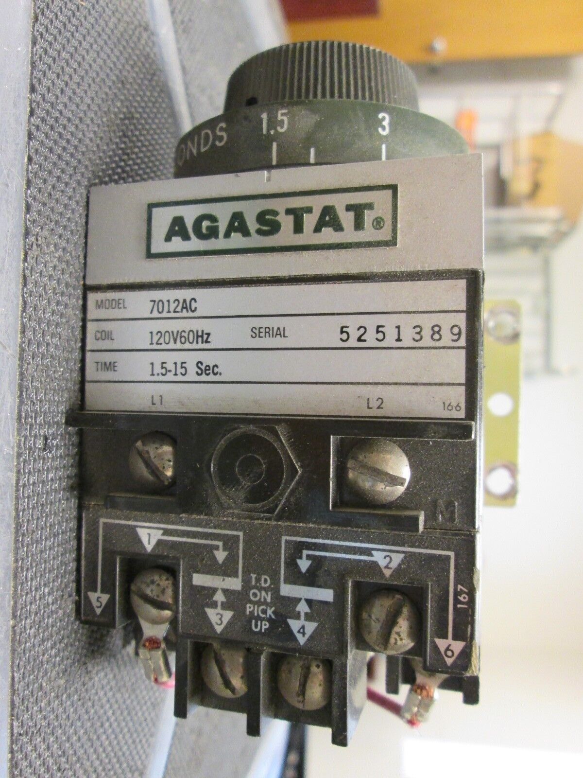 Agastat Timer 7012AC 1.5-15 Sec 120V 60Hz Used