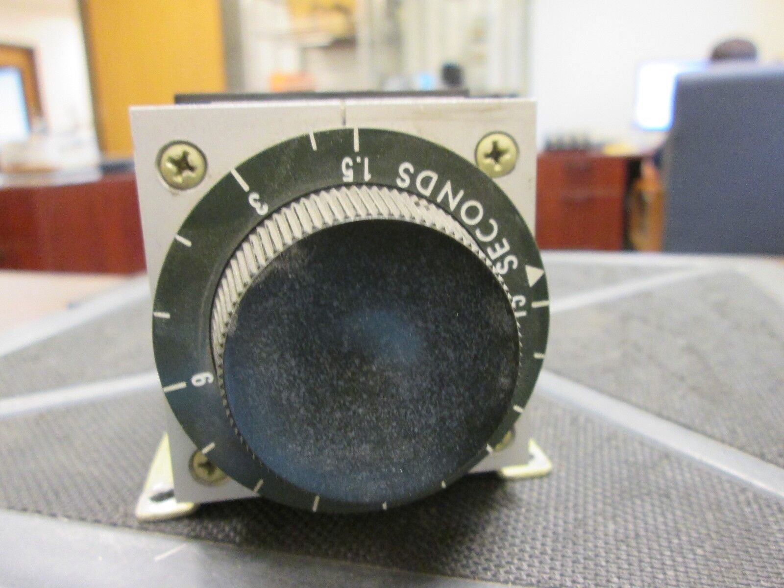 Agastat Timer 7012AC 1.5-15 Sec 120V 60Hz Used