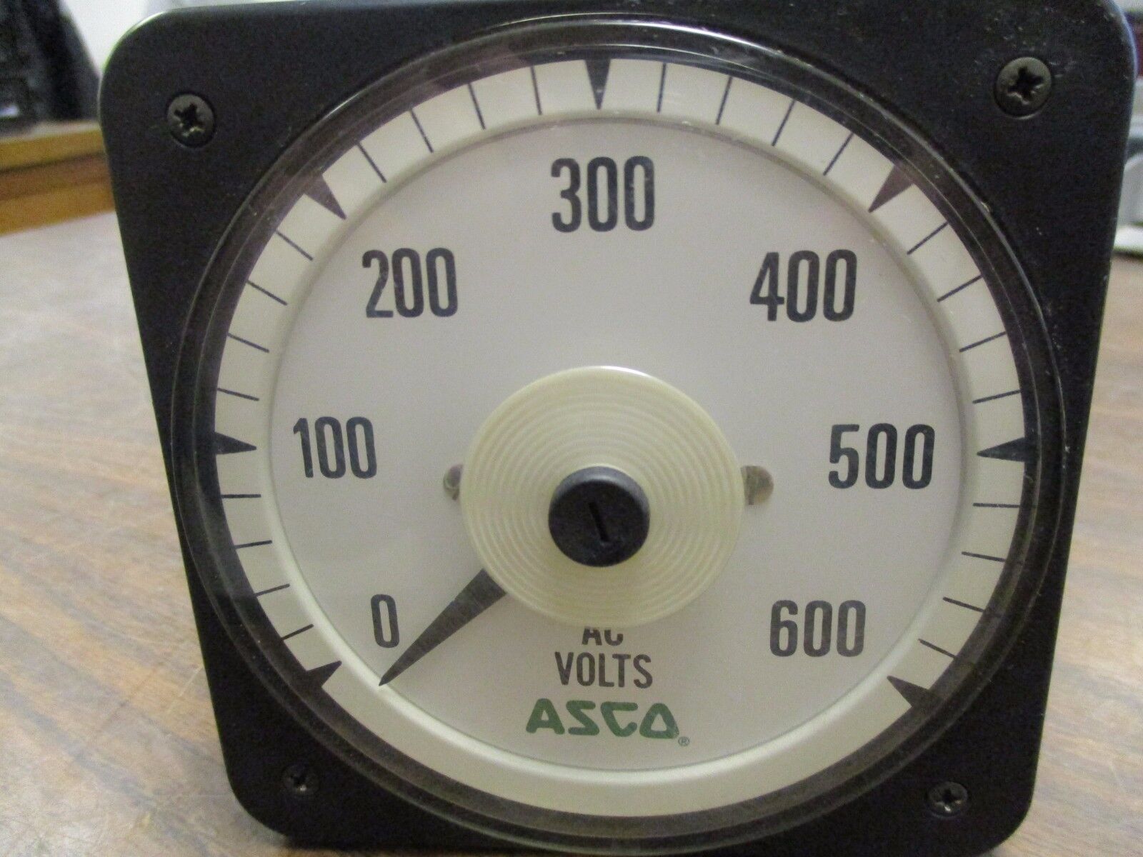 ASCO AC Voltmeter BLS-97708-025 Range: 0-600V Used