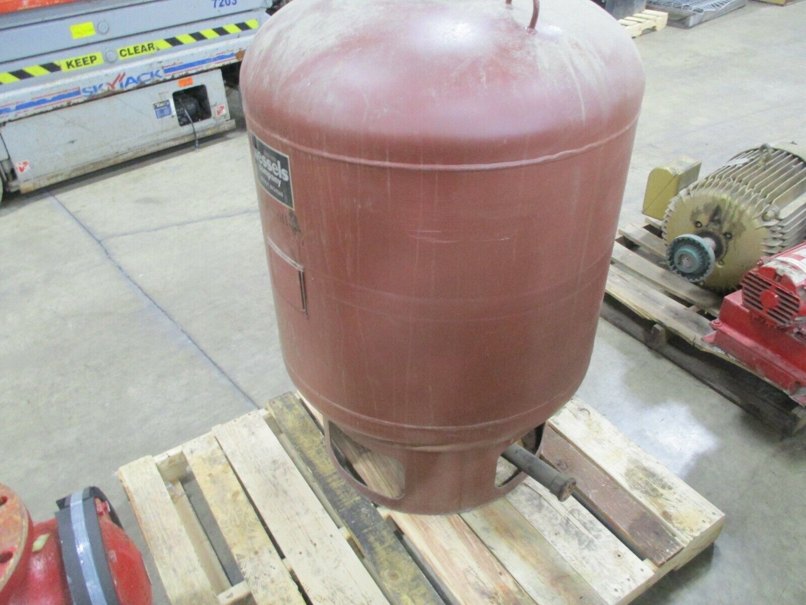Wessels Company Bladder Expansion Tank NLA-400 106 Gallon Used