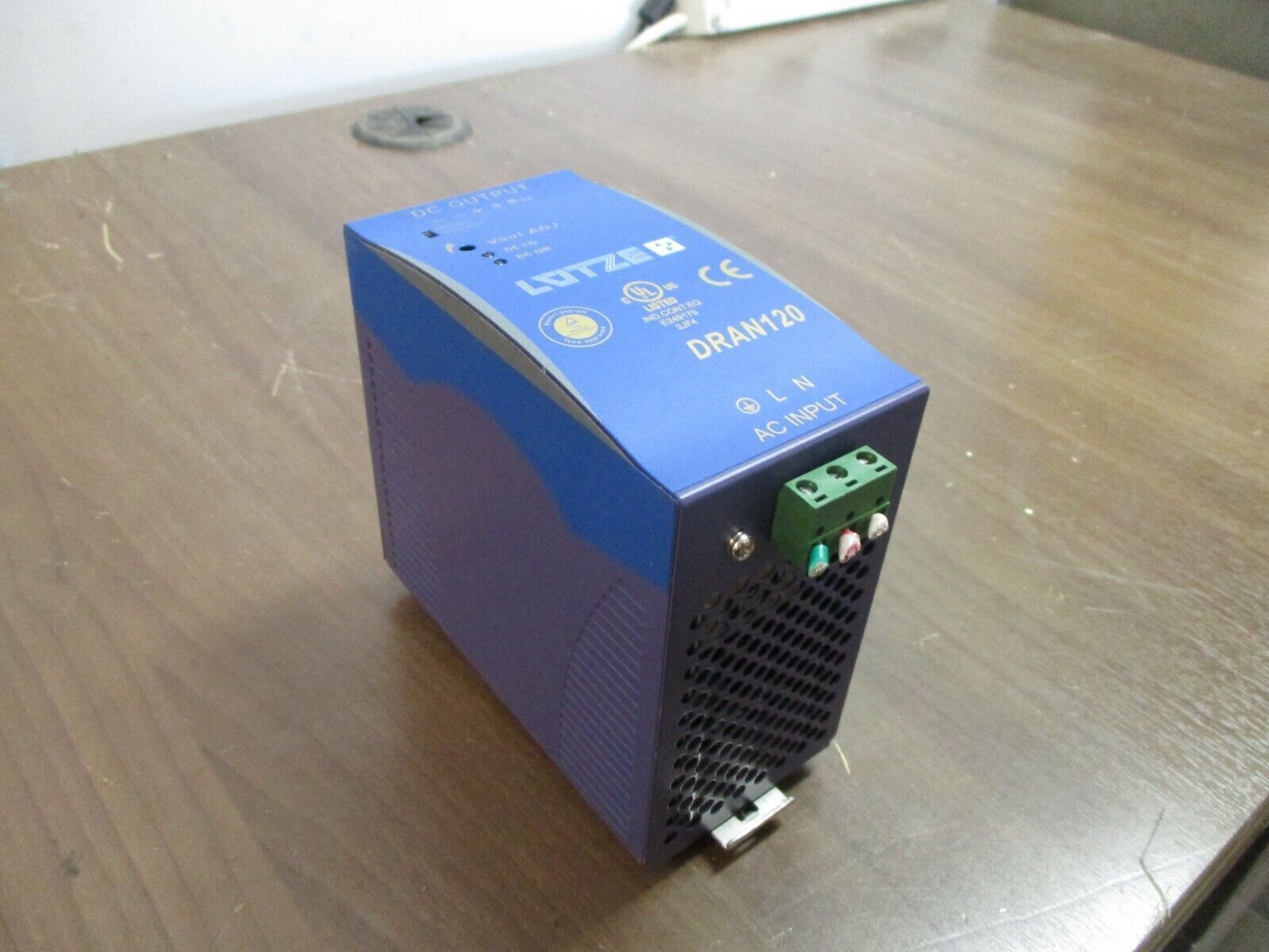 LÜTZE Power Supply DRAN120-24B Input: 115/230V, 2.8/1.4A Output: 24VDC Used