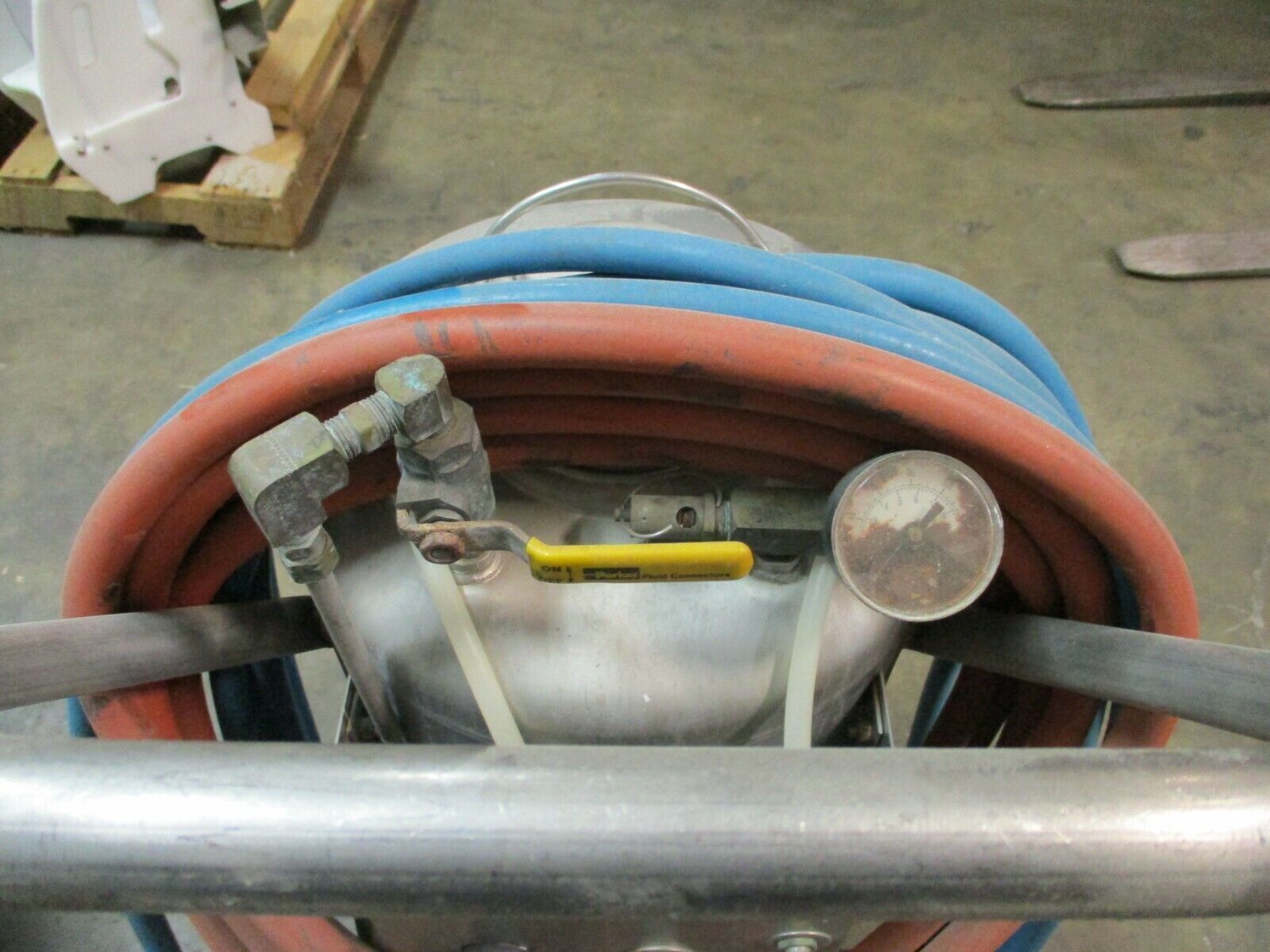 DBS Manufacturing Stainless Steel Pressurized Sprayer W711 Used