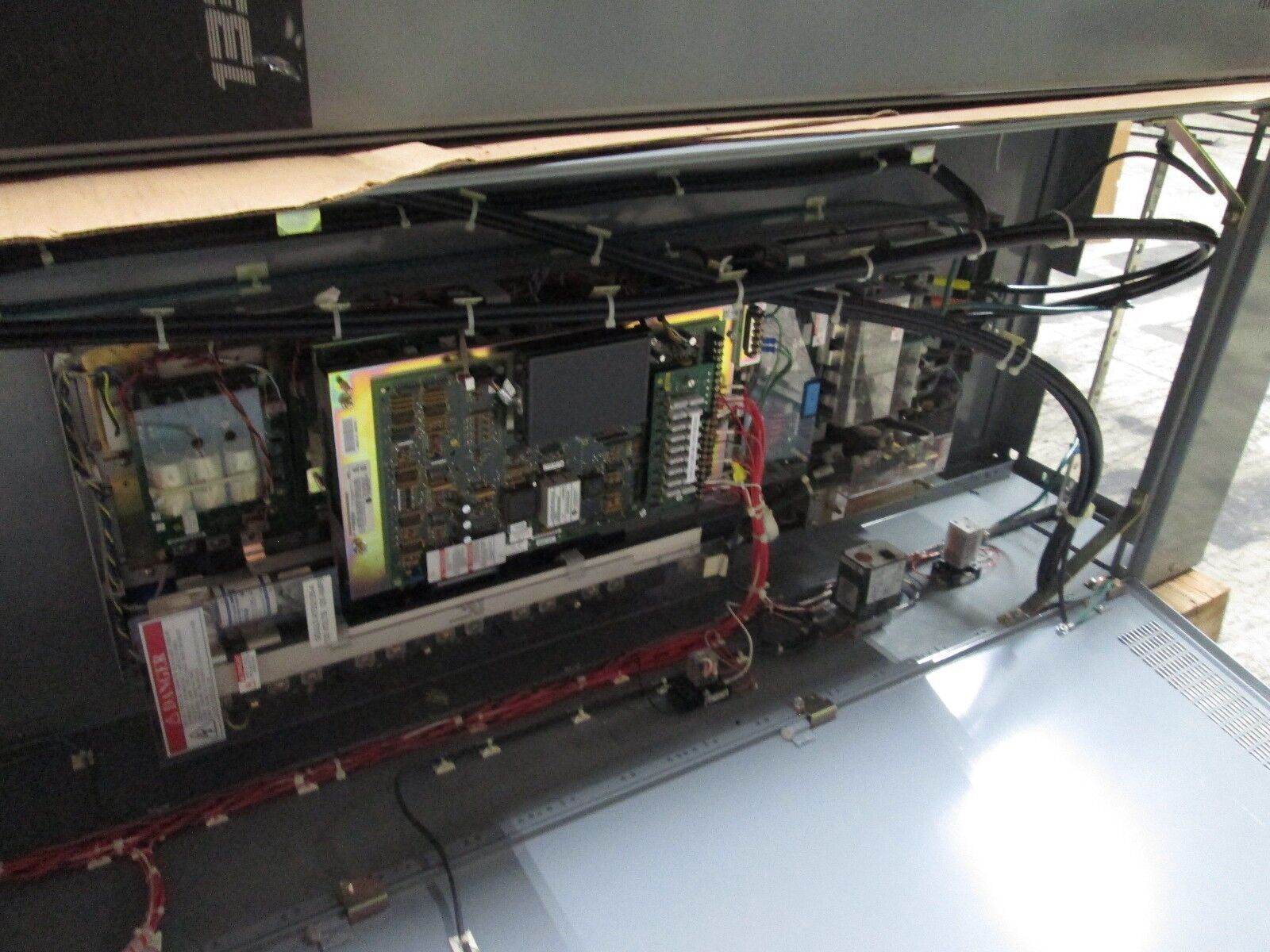 Allen-Bradley 1336 Plus AC Drive w/ Bypass 1336S-B060-AX-EN-L6 60/75HP 3Ph Used