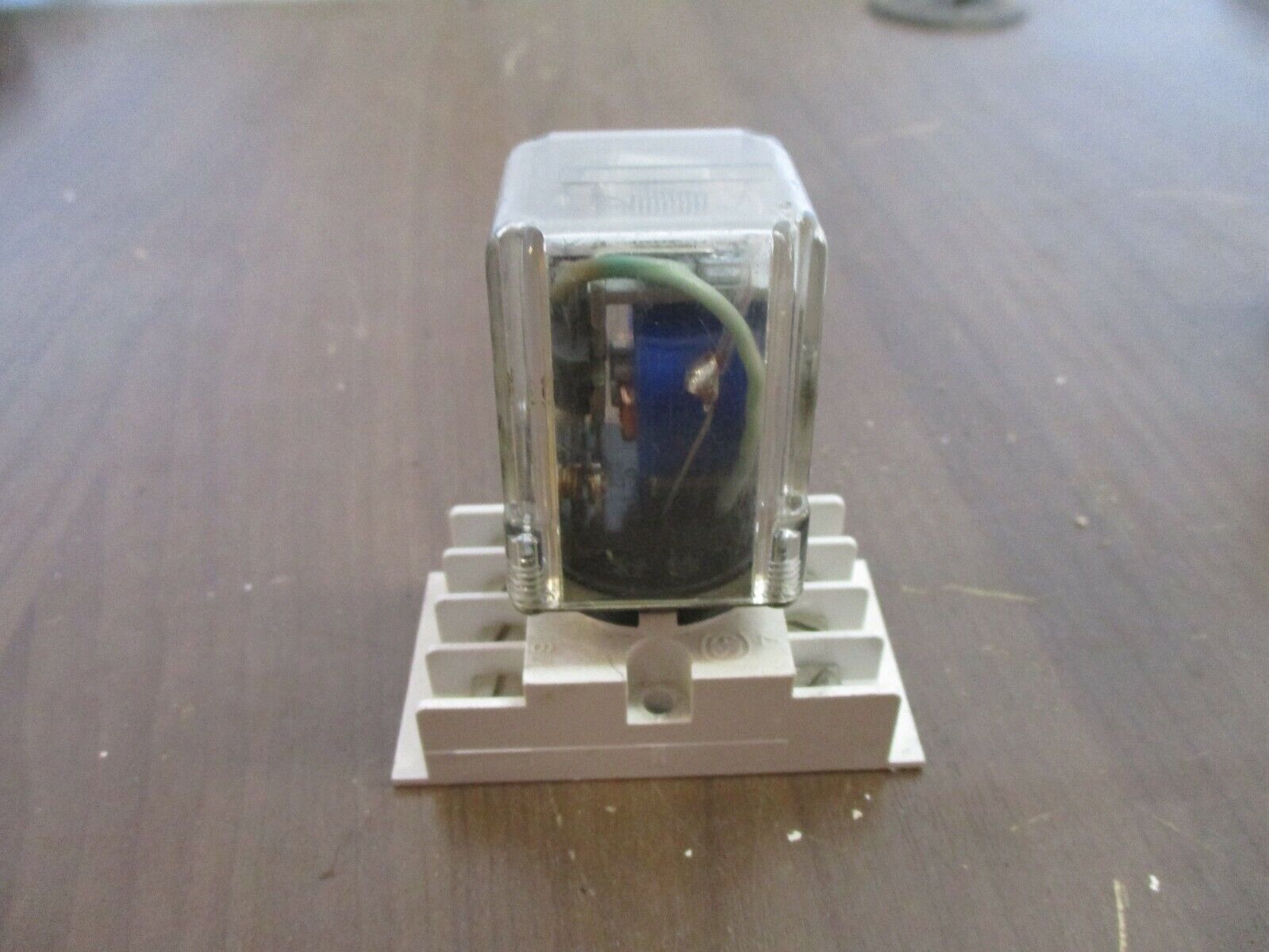 Deltrol Controls Relay 105A 10A DPDT 120V Coil w/ Base *Lot of 2* Used