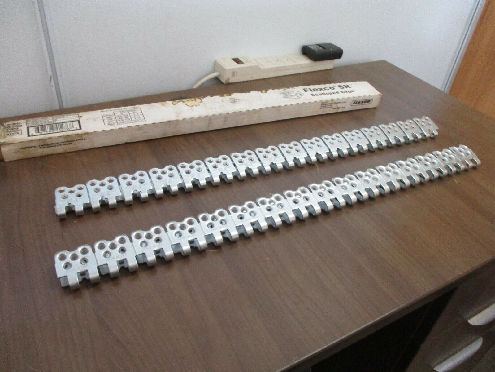 Flexco SR Scalloped Edge Belt Fastener R5-SE-30/750 Steel 30" Belt Width