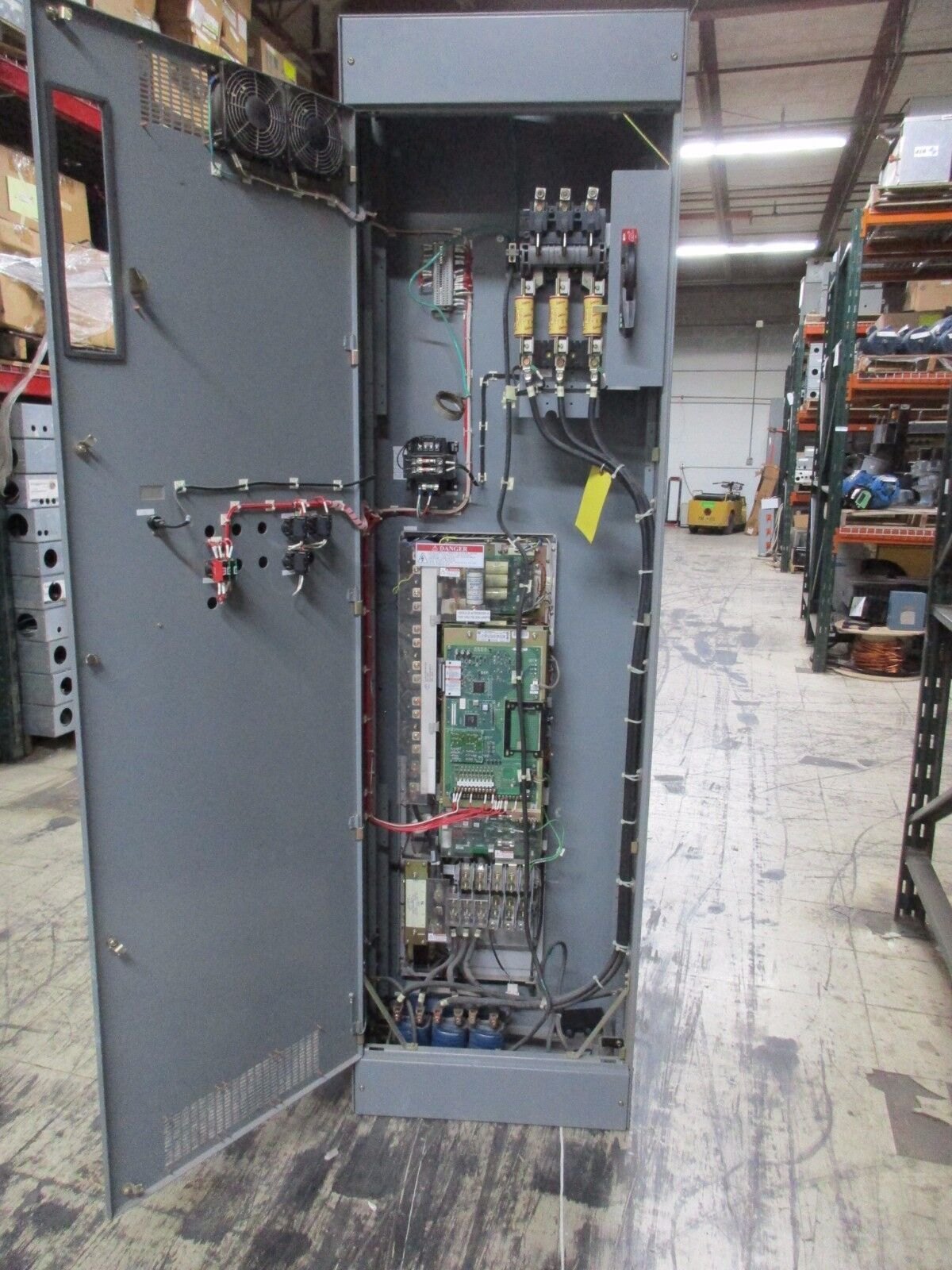 Allen-Bradley 1336 Plus II AC Drive 1336F-B100-AN-EN-L6 100HP 460V Used
